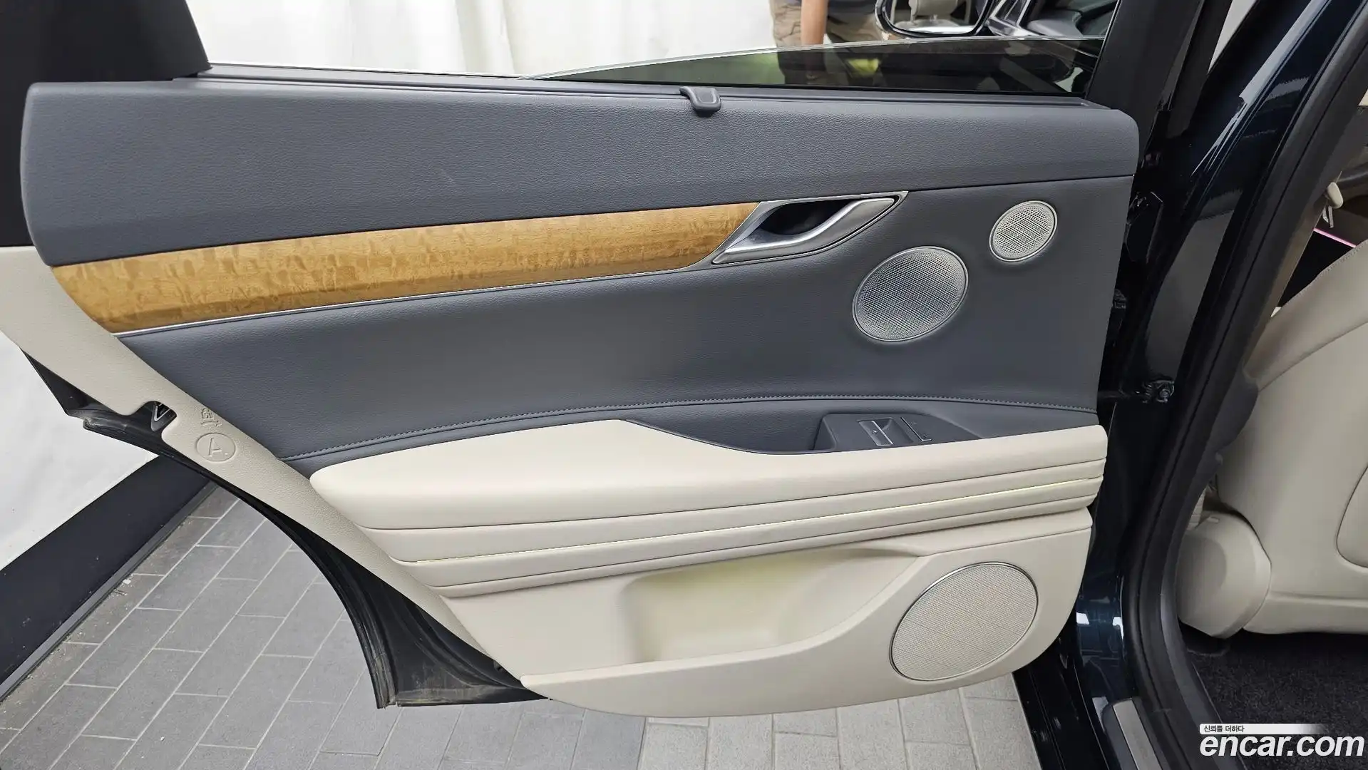 G80 Genesis 2020.5-INNER-035