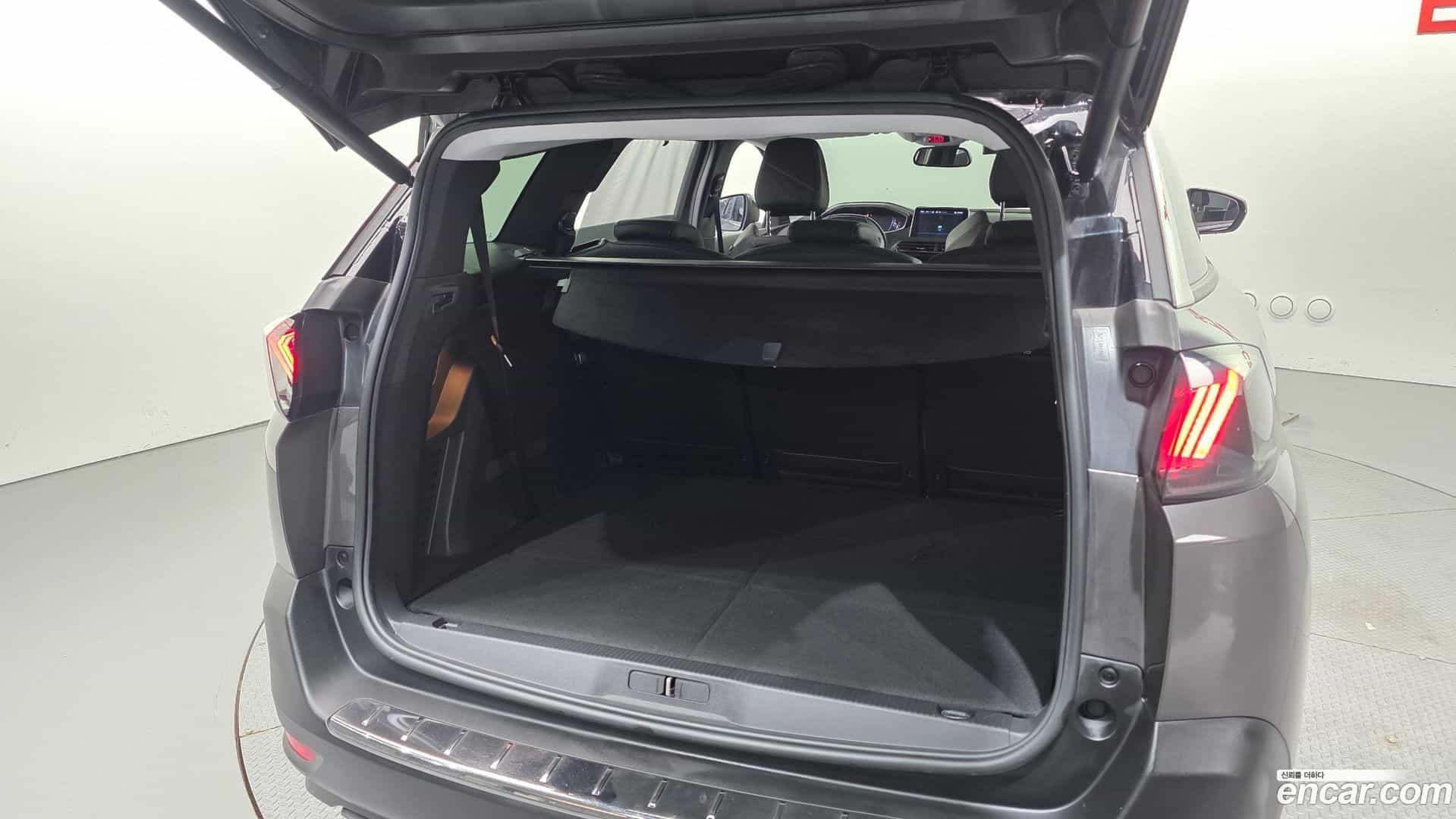 5008 Peugeot 2022.11-OPTION-047