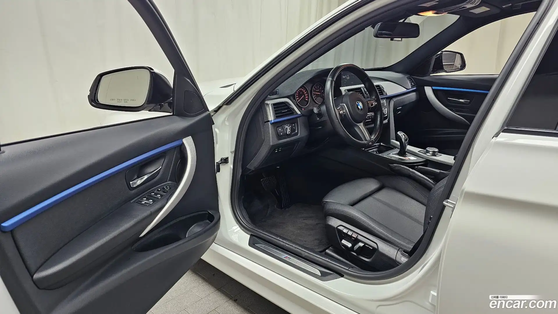 3-Series BMW 2018.3-INNER-010
