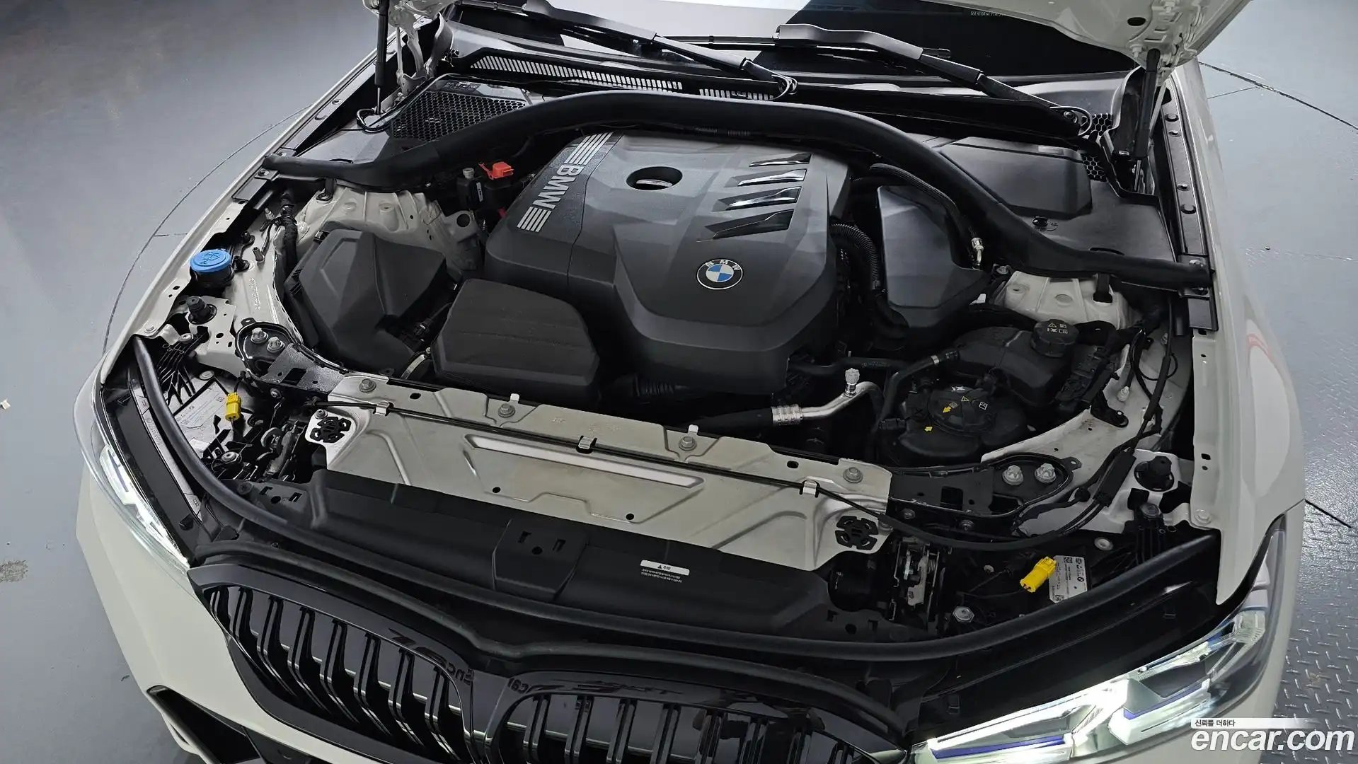 3-Series BMW 2025.3-OUTER-006