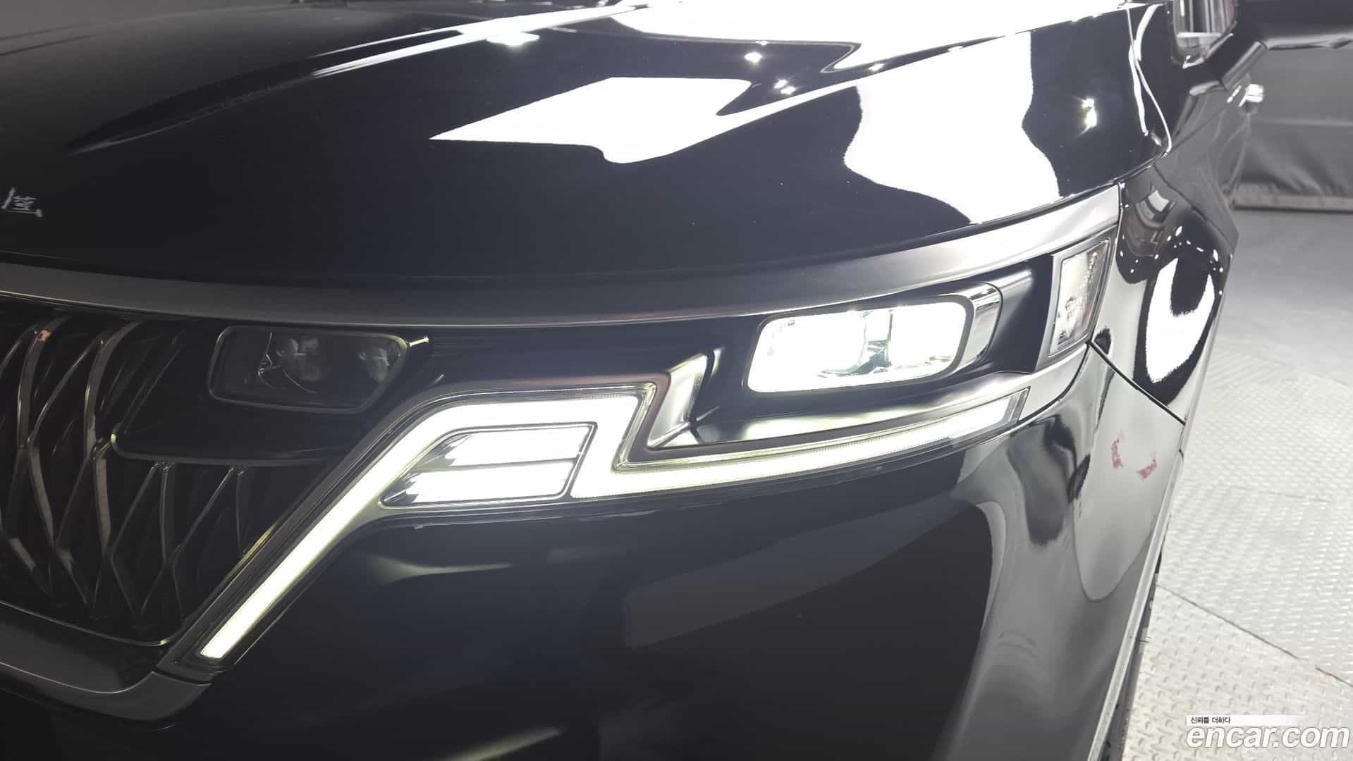 Canival Kia 2023.2-OUTER-032