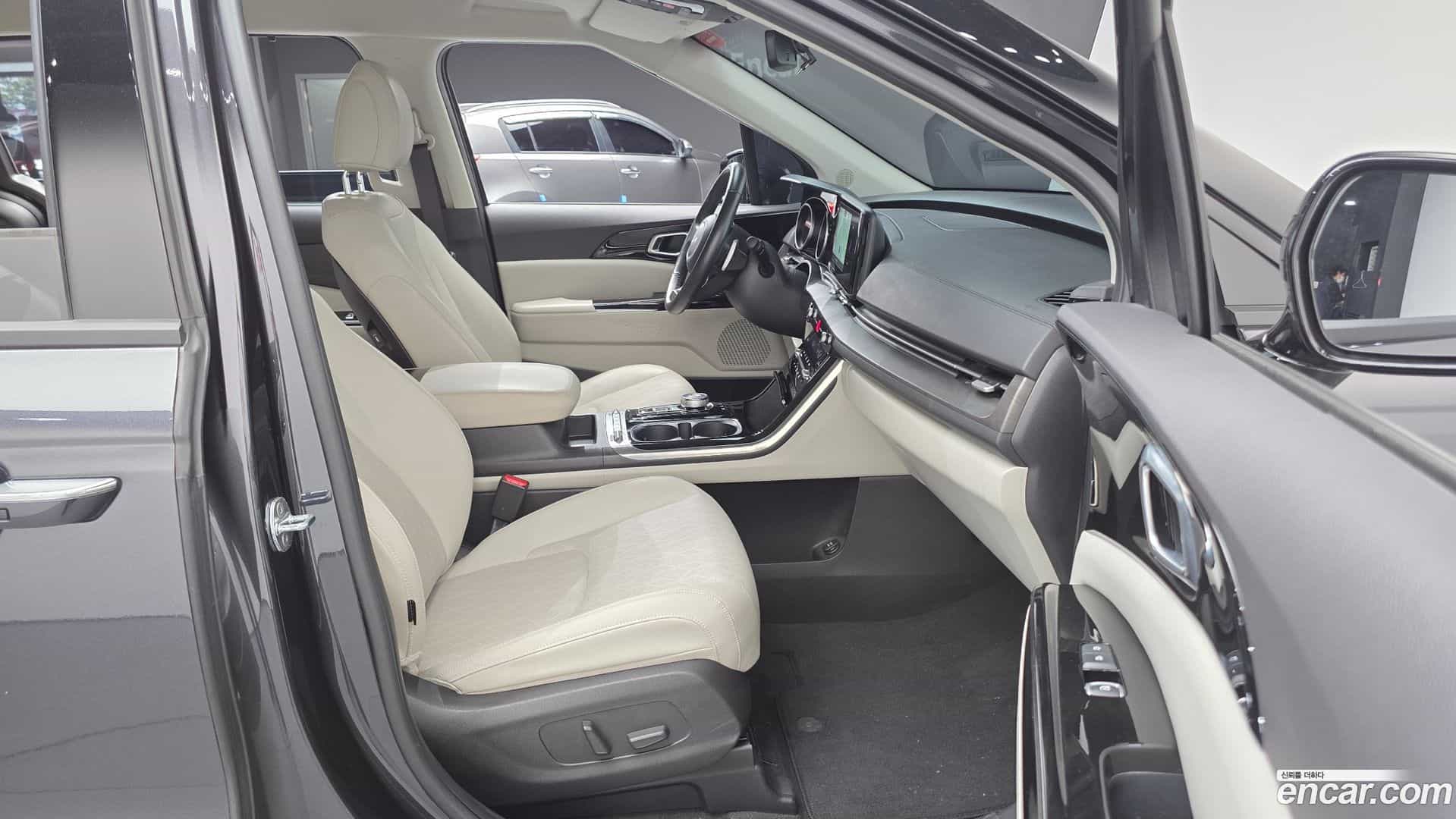 Canival Kia 2022.5-INNER-036