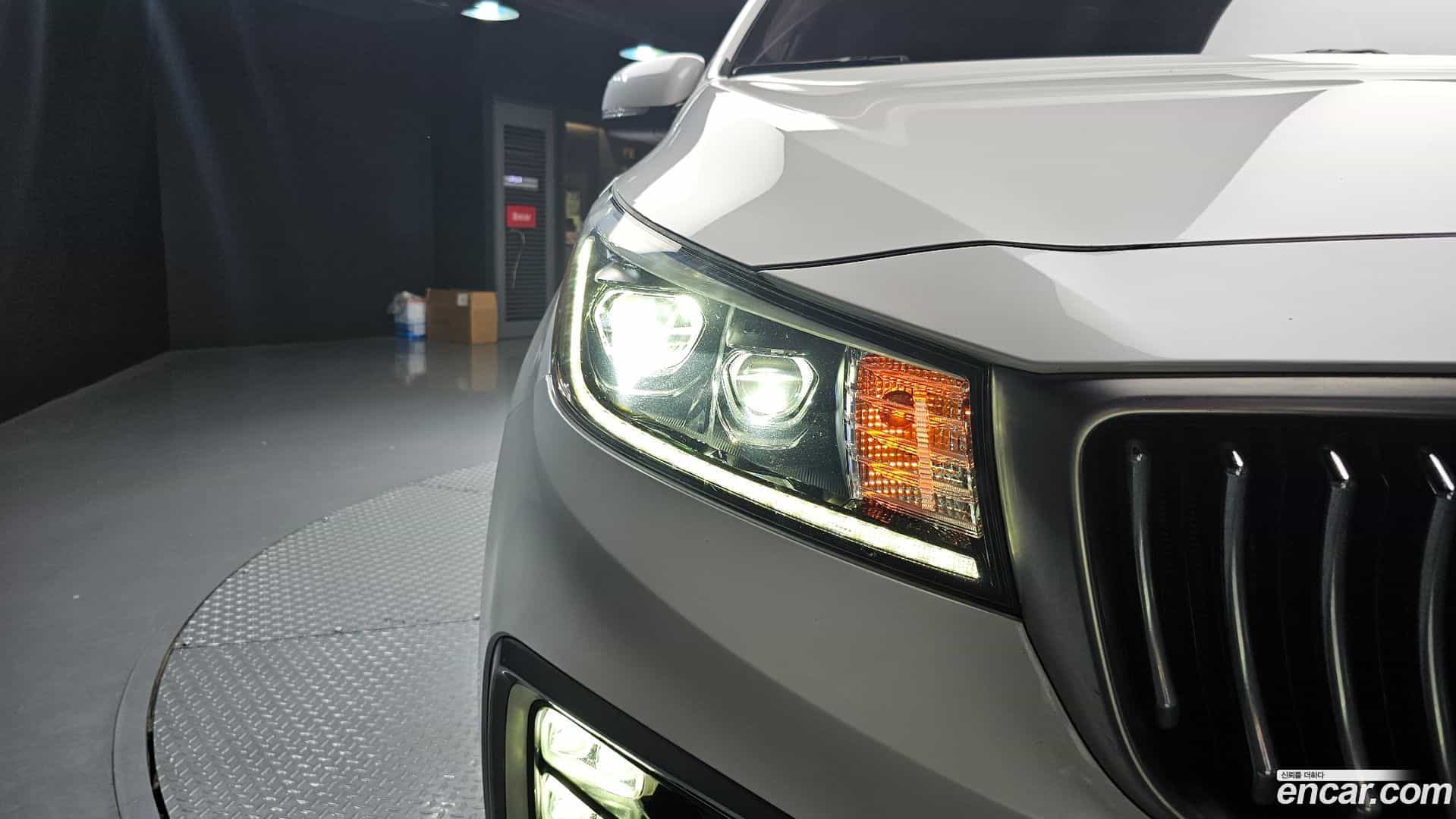 Canival Kia 2019.1-OUTER-032