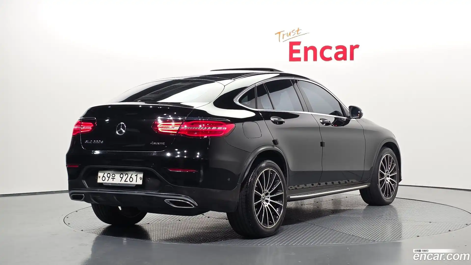 GLC-Class Mercedes-Benz 2017.3-OUTER-002