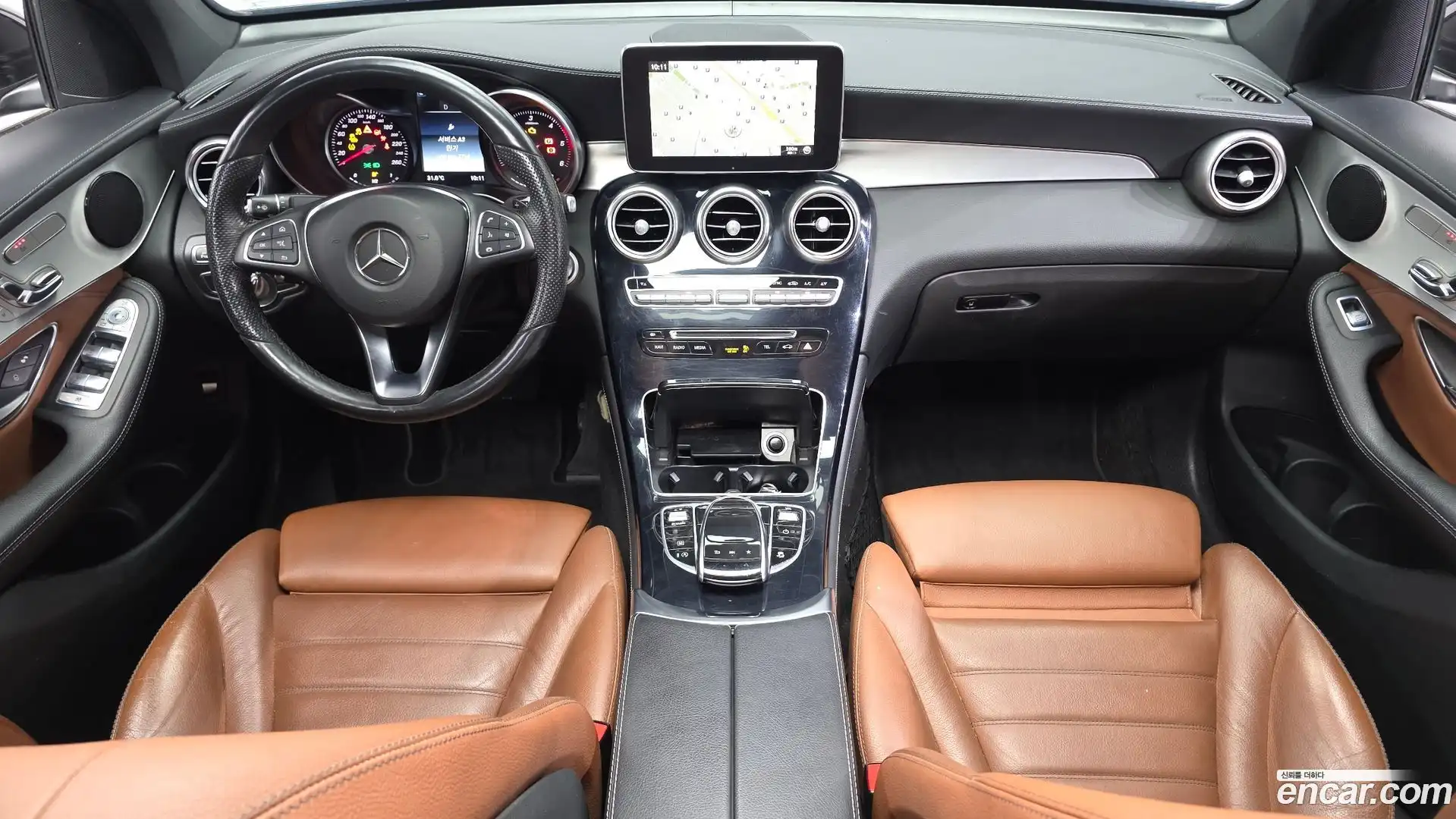 GLC-Class Mercedes-Benz 2017.3-INNER-007