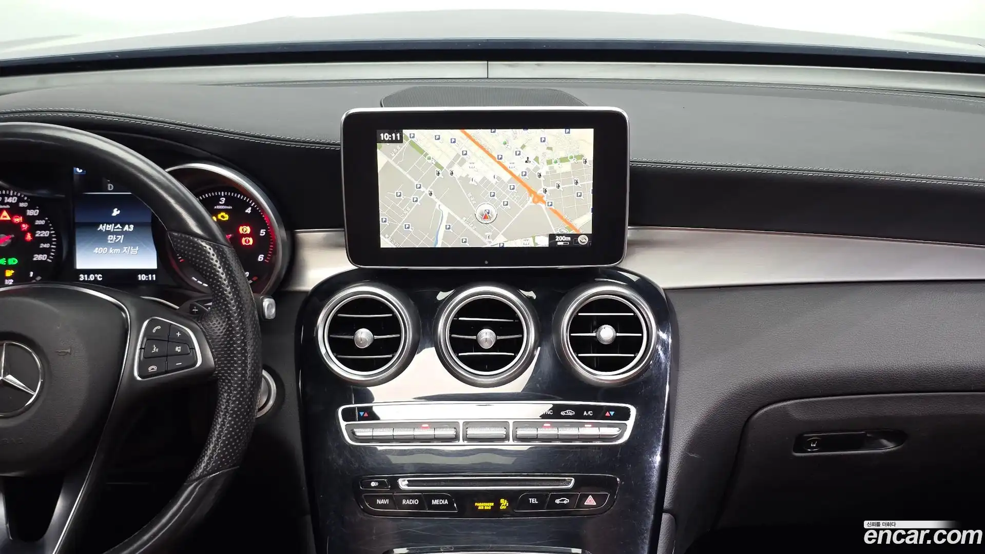 GLC-Class Mercedes-Benz 2017.3-OPTION-018