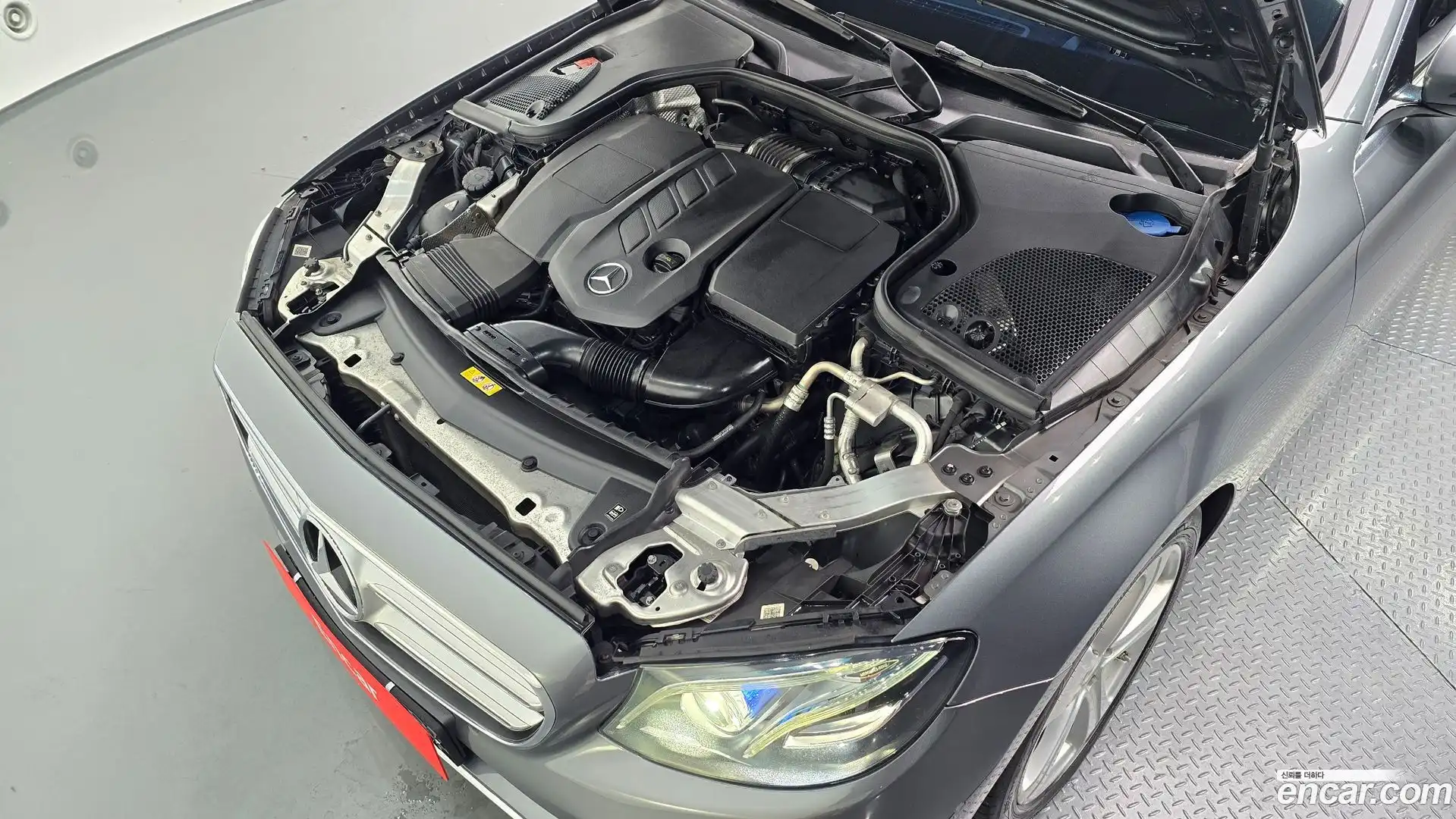 E-Class Mercedes-Benz 2017.0-OUTER-006