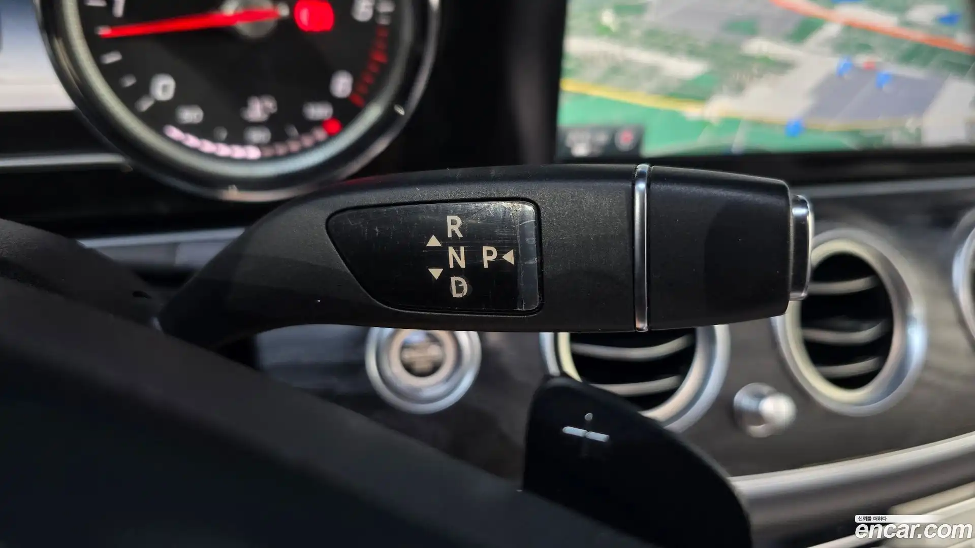 E-Class Mercedes-Benz 2017.0-INNER-009