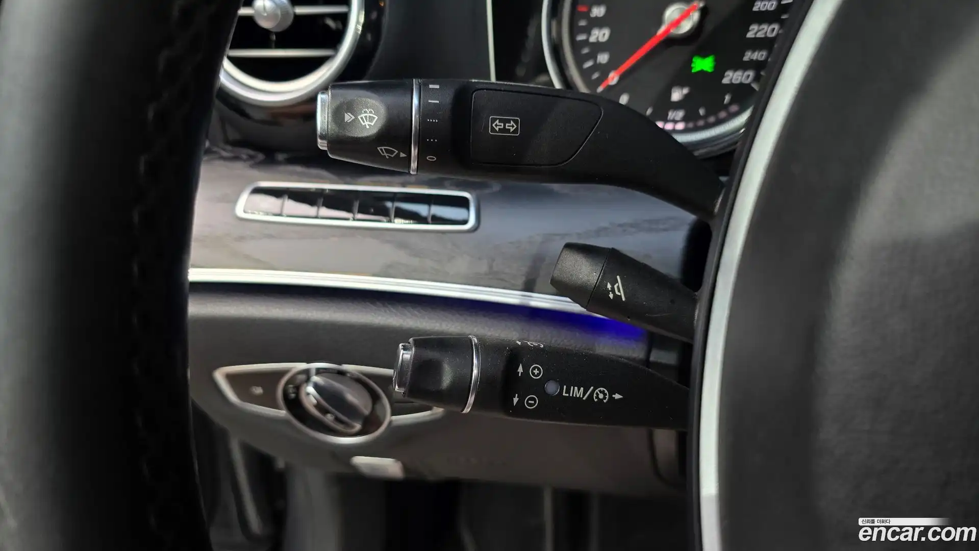 E-Class Mercedes-Benz 2017.0-OPTION-018