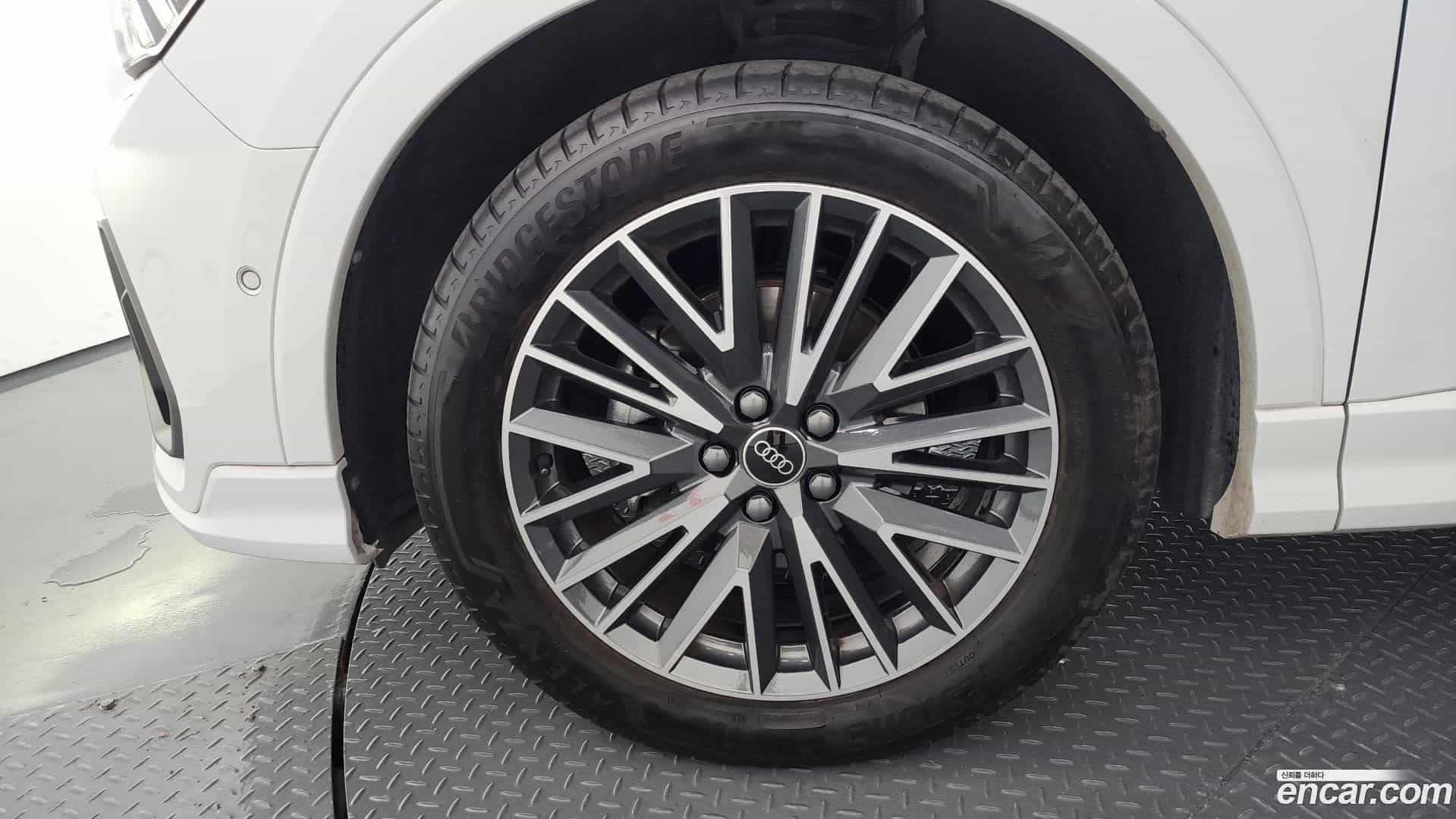 Q3 Audi 2022.9-OUTER-005