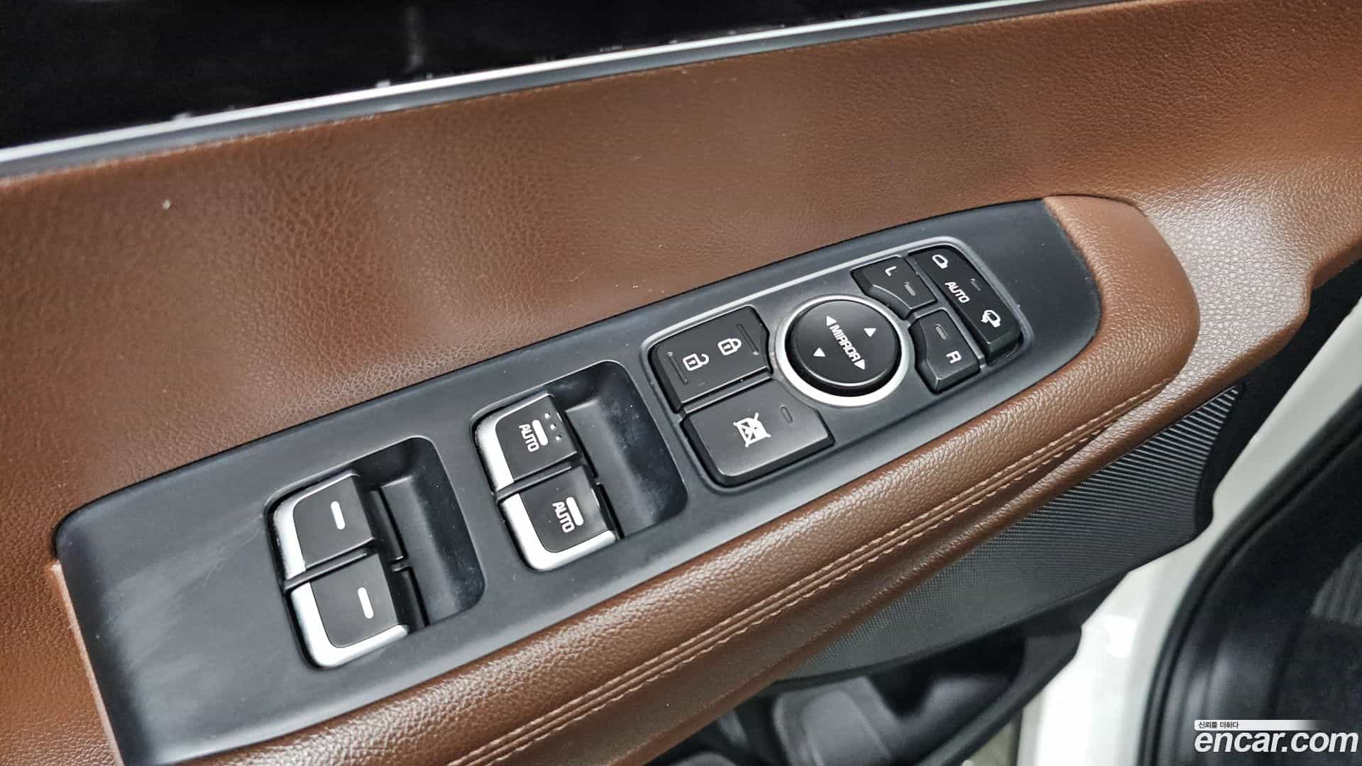 Sorento Kia 2016.3-OPTION-043