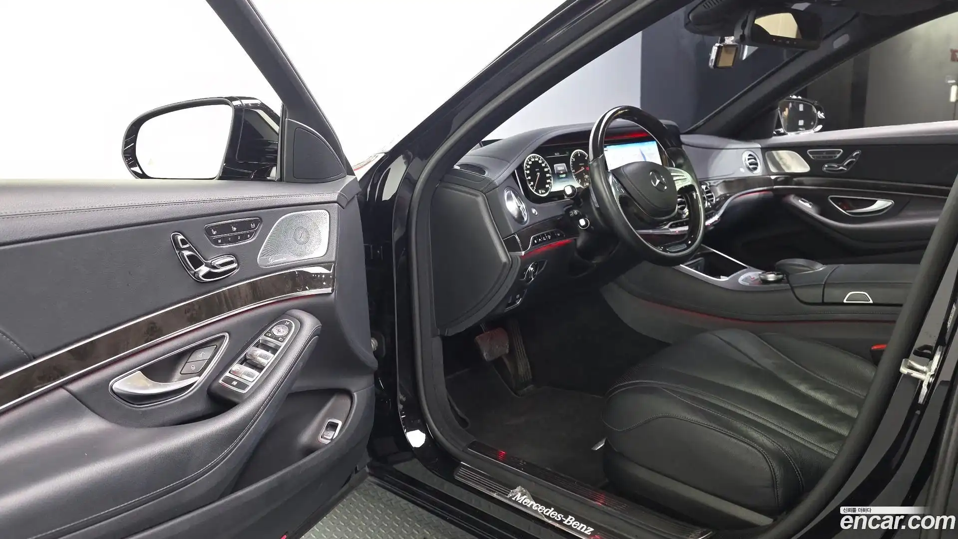 S-Class Mercedes-Benz 2016.0-INNER-010