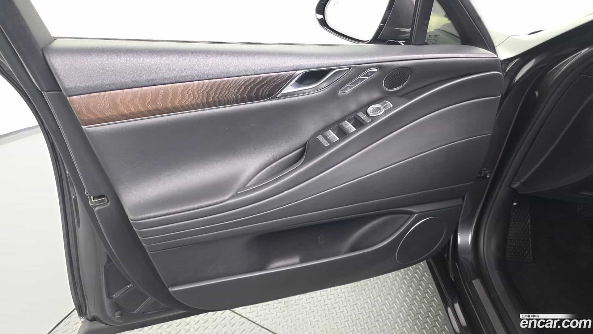 G80 Genesis 2020.7-INNER-034