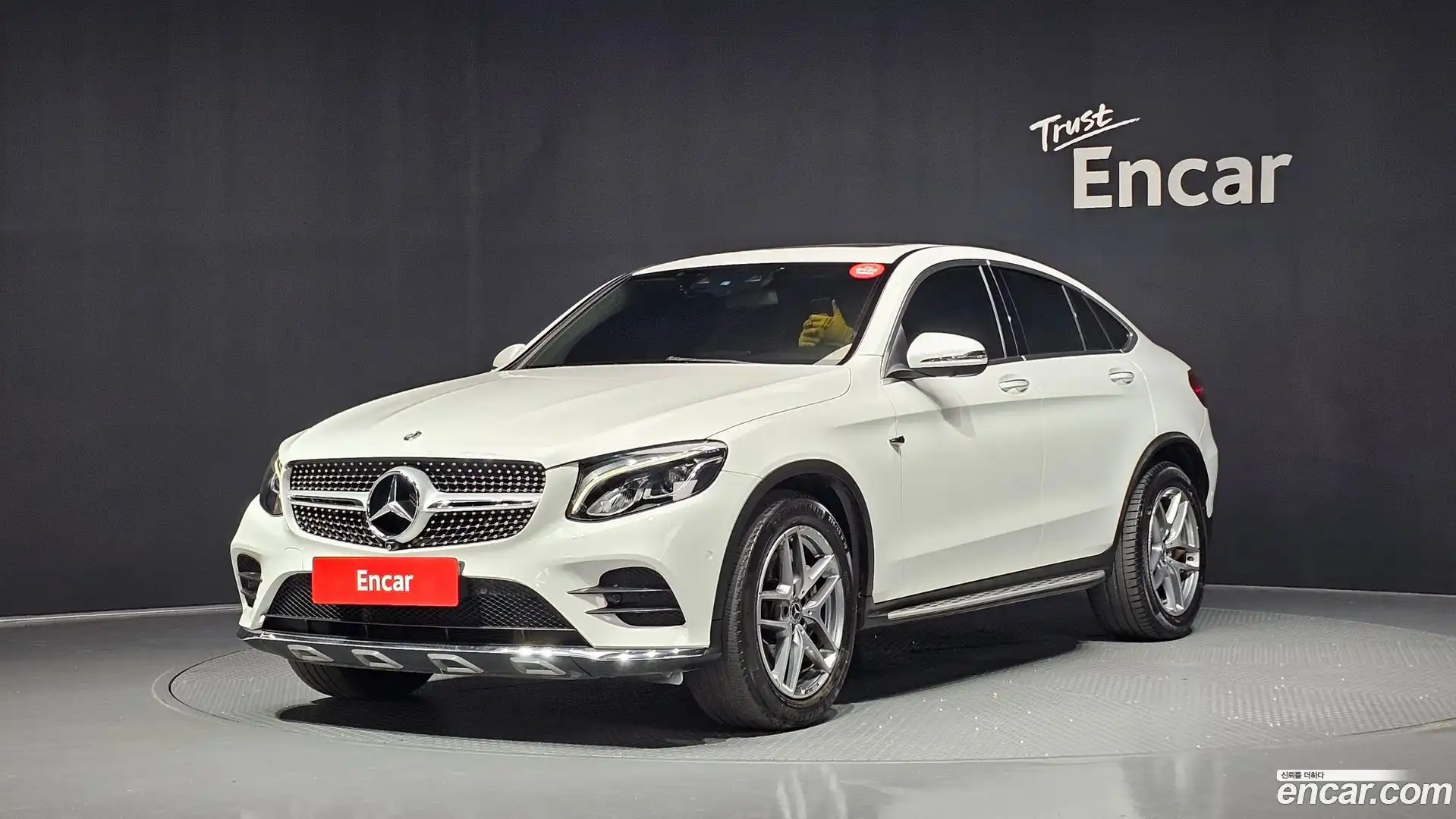 GLC-Class Mercedes-Benz 2018.3-OUTER-001