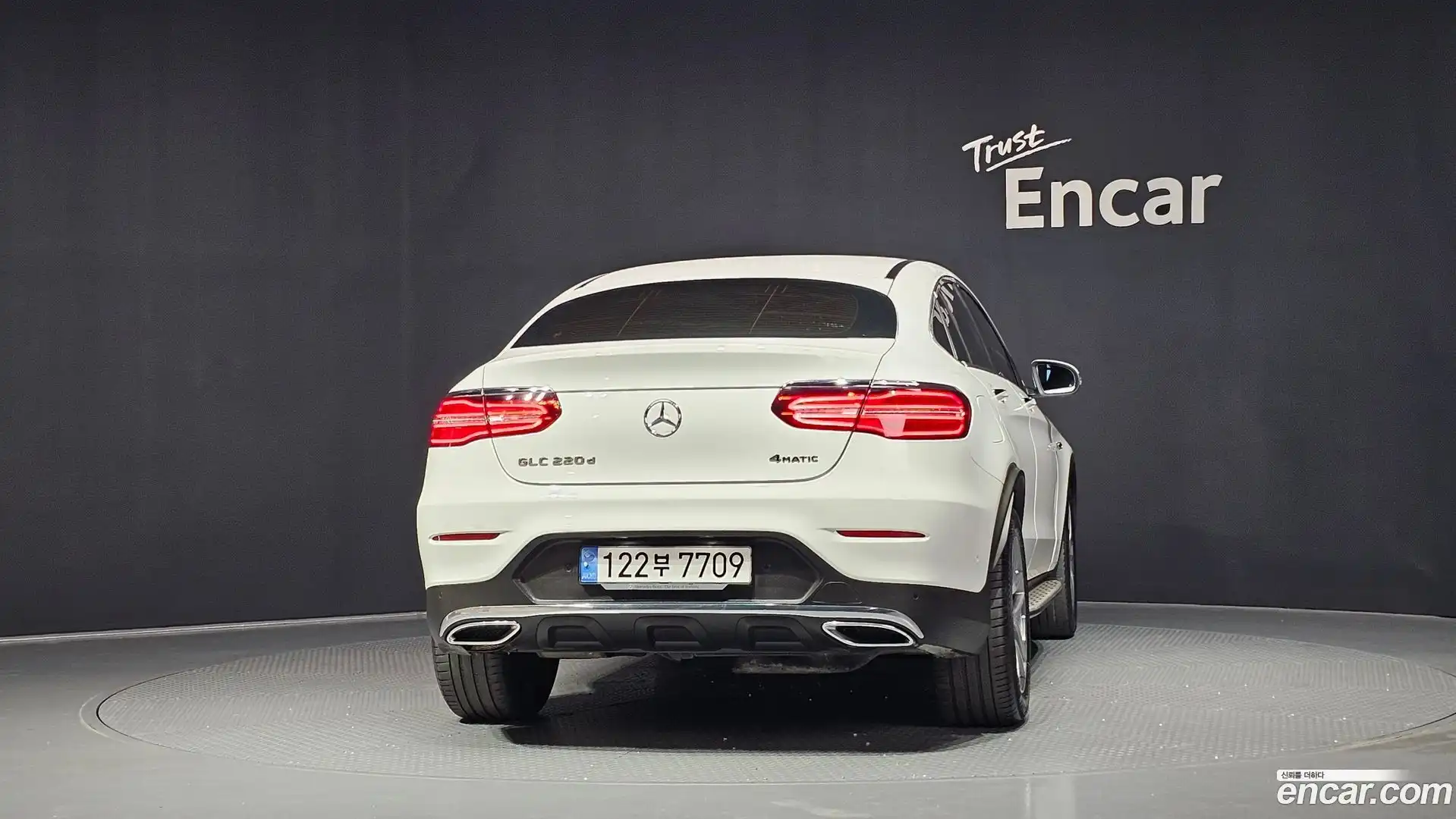 GLC-Class Mercedes-Benz 2018.3-OUTER-004