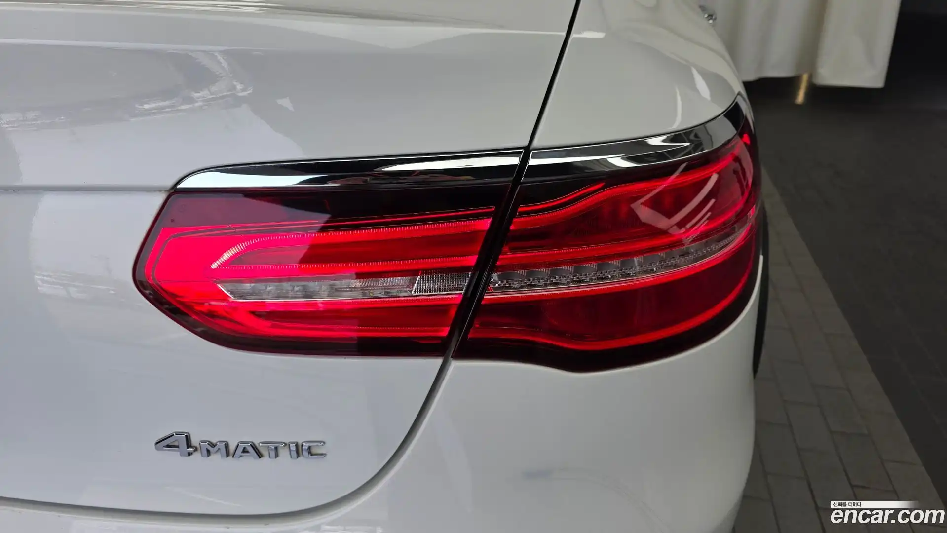 GLC-Class Mercedes-Benz 2018.3-OUTER-033