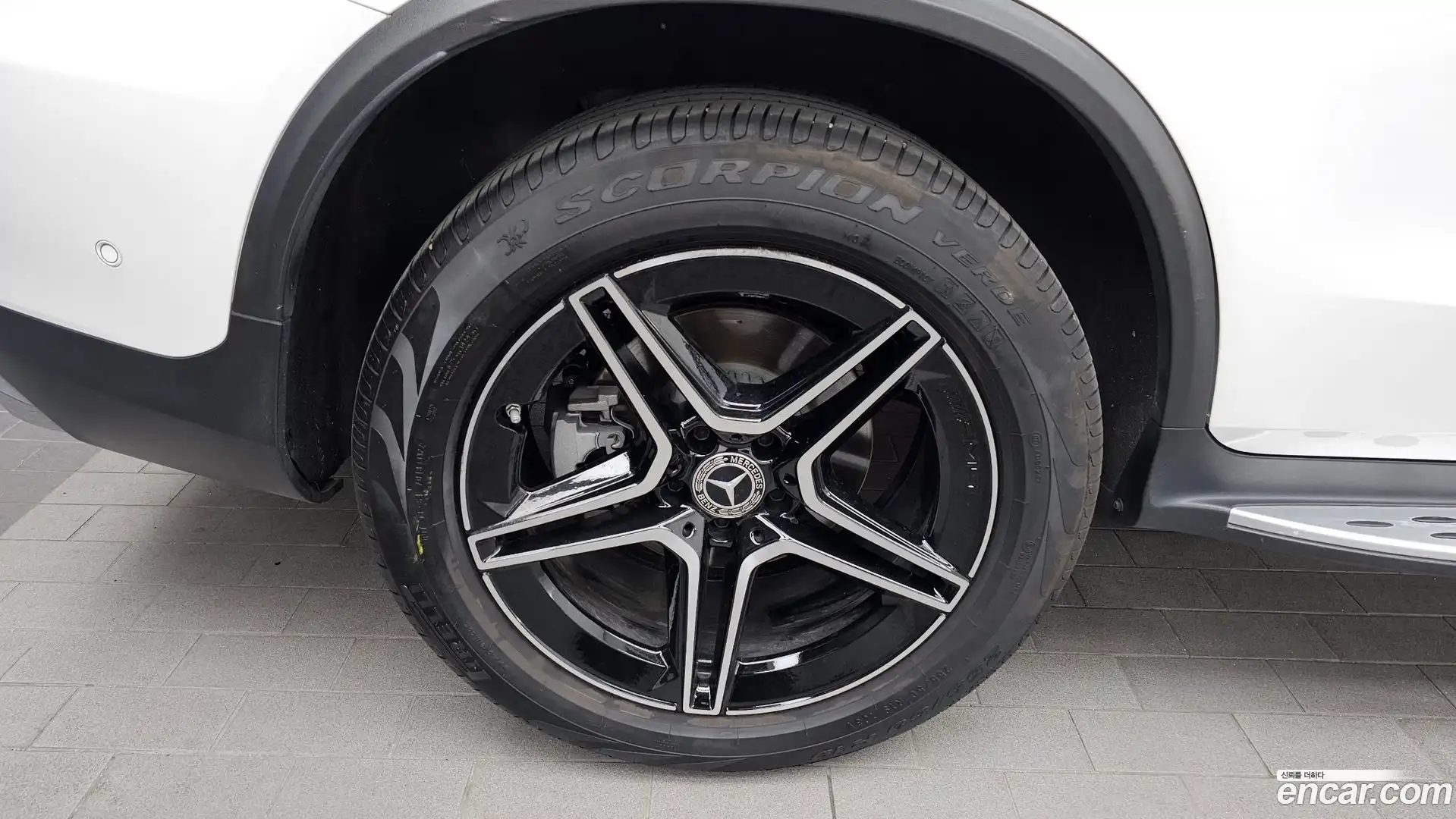 GLC-Class Mercedes-Benz 2022.10-OUTER-005