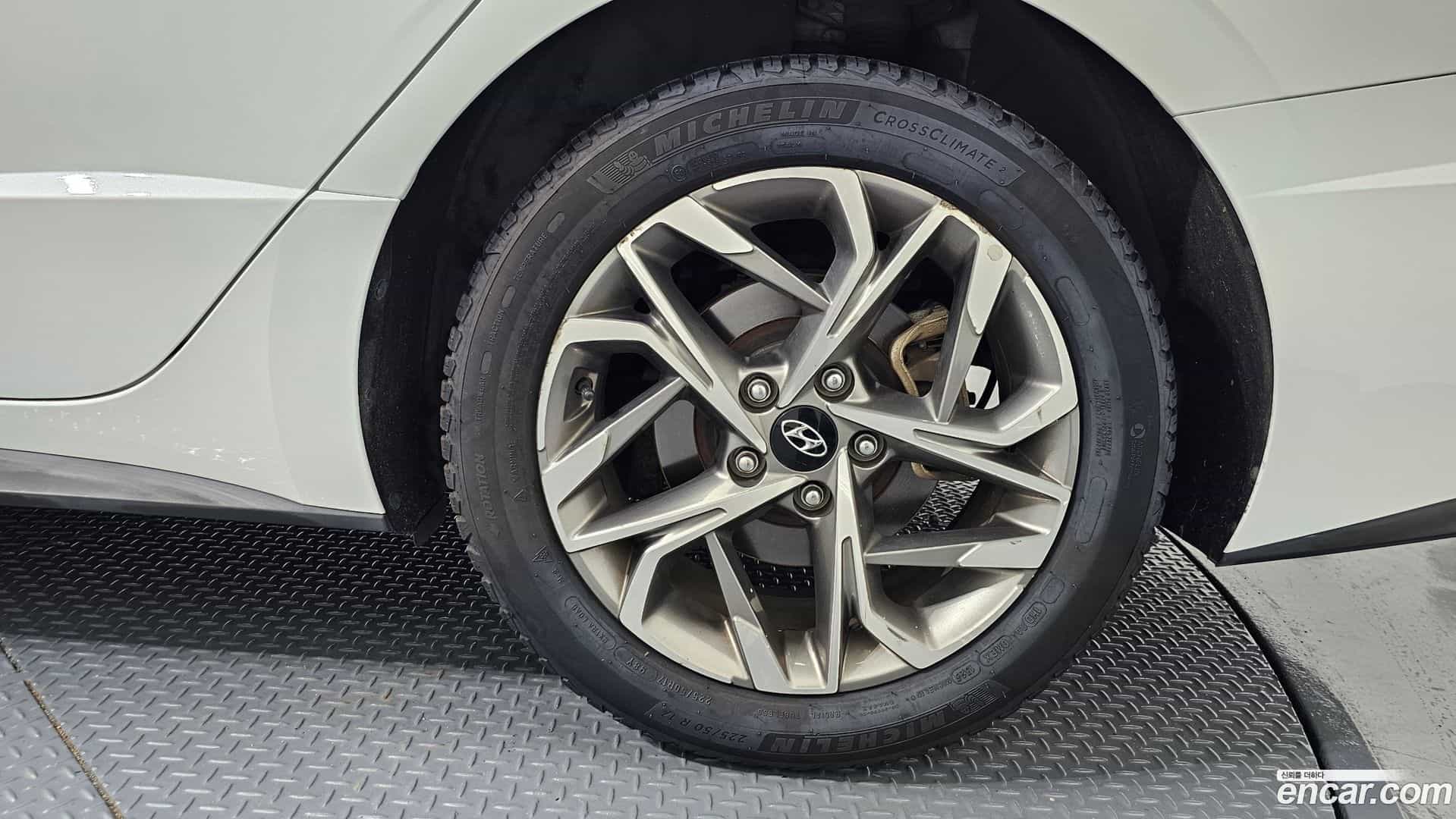 Sonata Hyundai 2021.2-OUTER-031