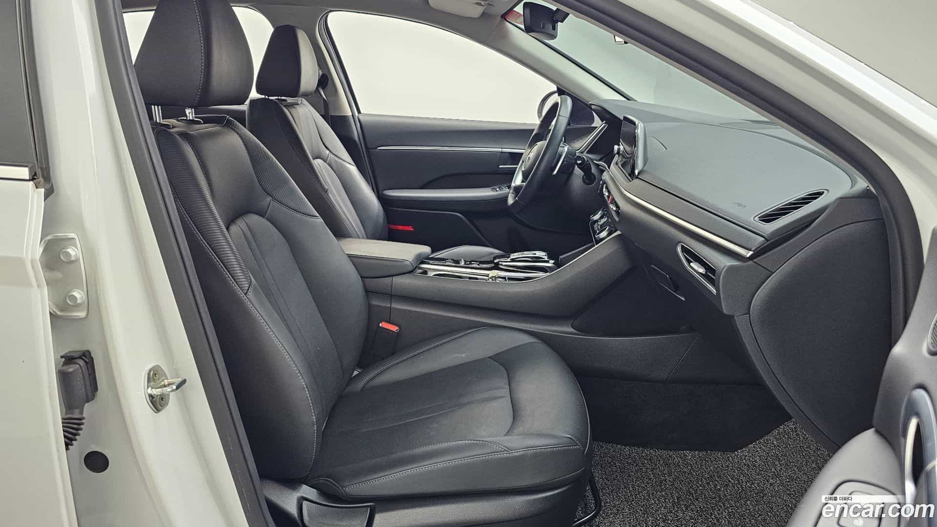 Sonata Hyundai 2021.2-INNER-036