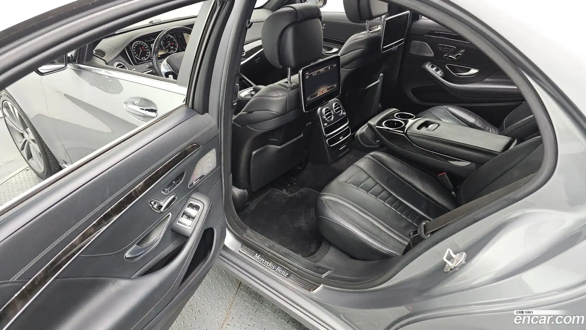 S-Class Mercedes-Benz 2013.10-OPTION-015