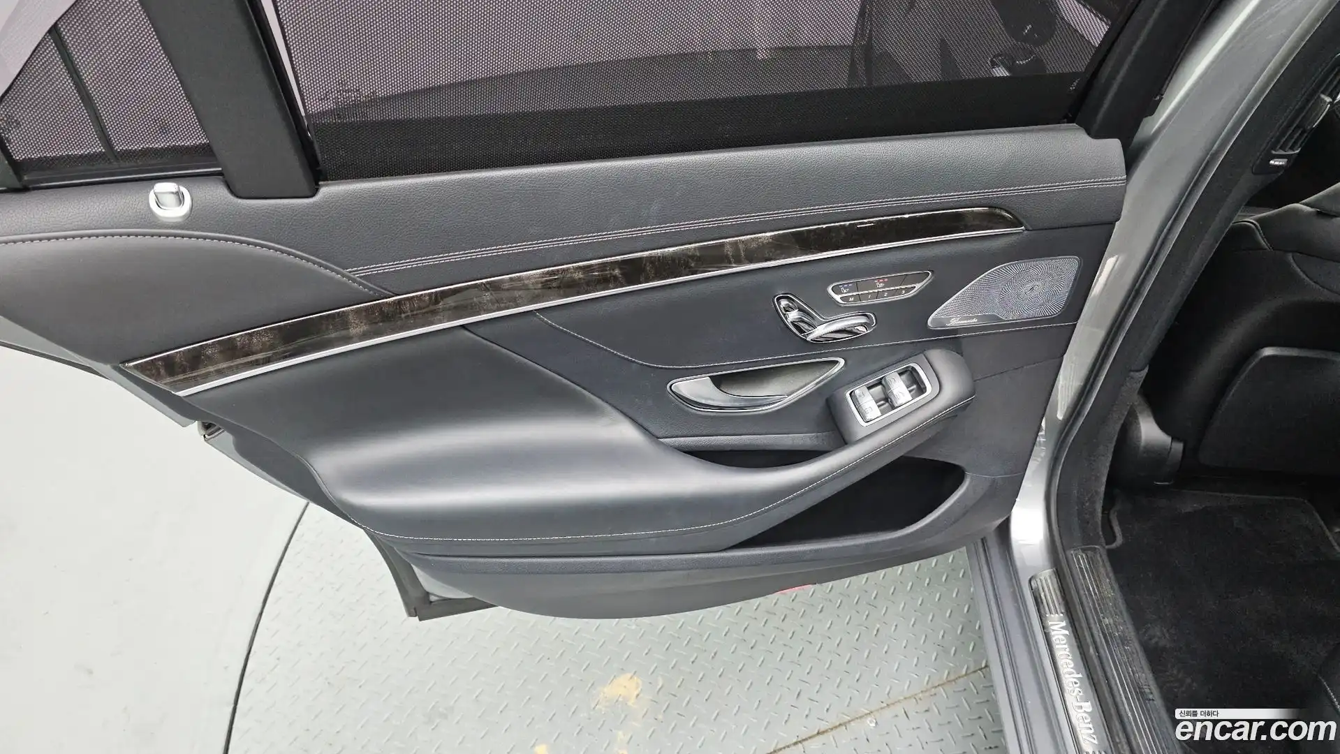 S-Class Mercedes-Benz 2013.10-OPTION-023