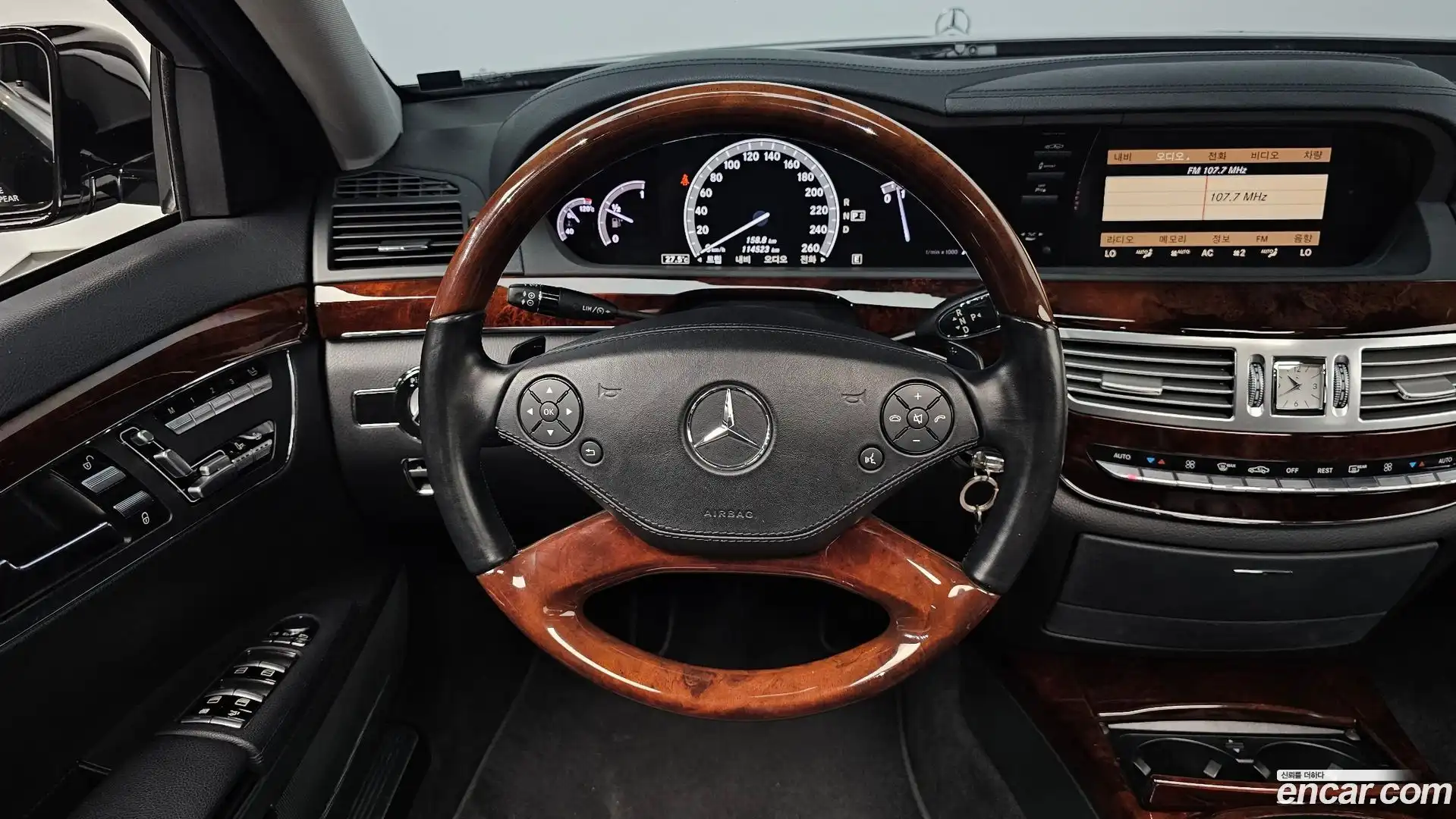 S-Class Mercedes-Benz 2011.4-OPTION-017
