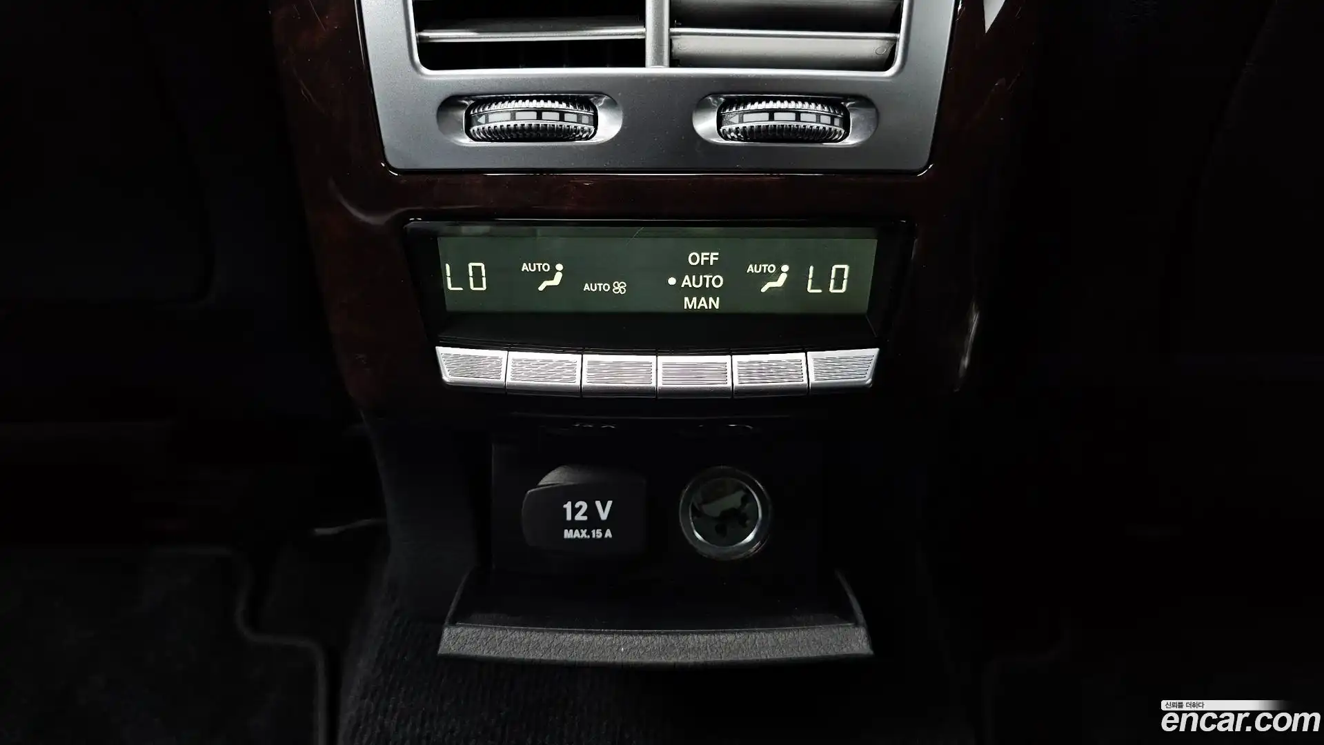 S-Class Mercedes-Benz 2011.4-OPTION-021