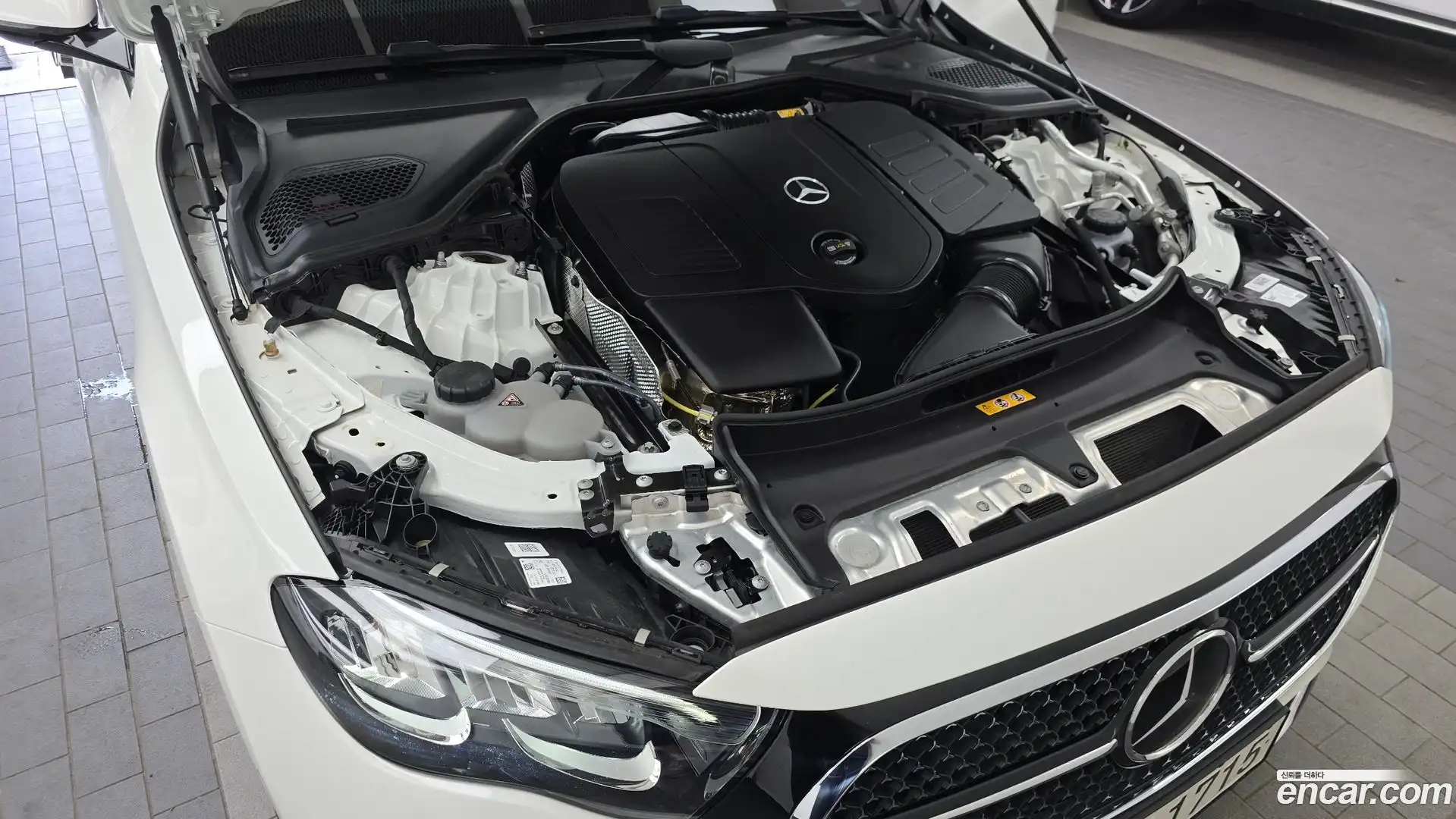 E-Class Mercedes-Benz 2025.3-OUTER-006