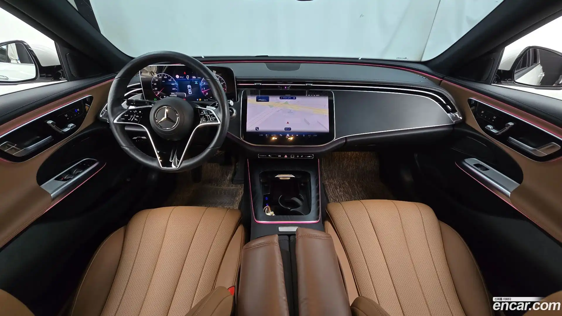 E-Class Mercedes-Benz 2025.3-INNER-007