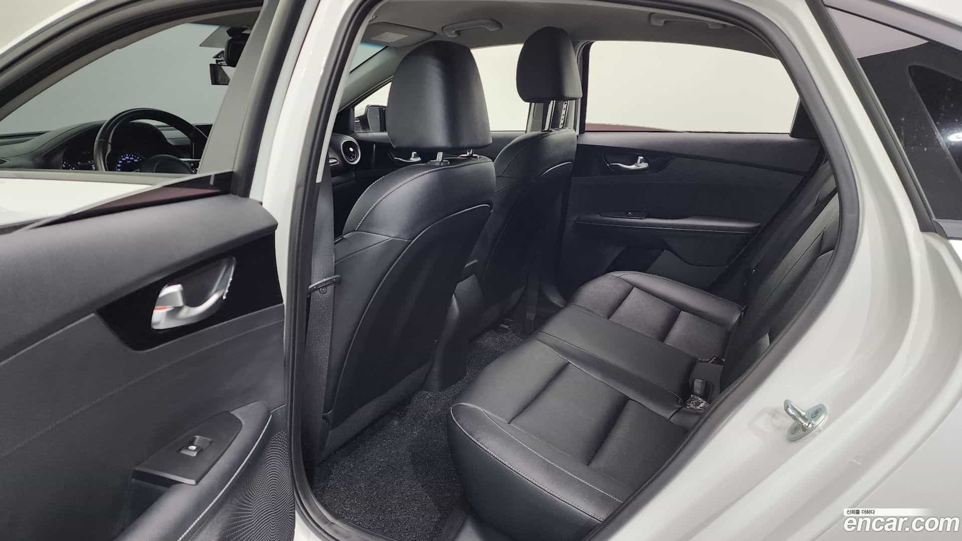 K3 Kia 2023.1-OPTION-016