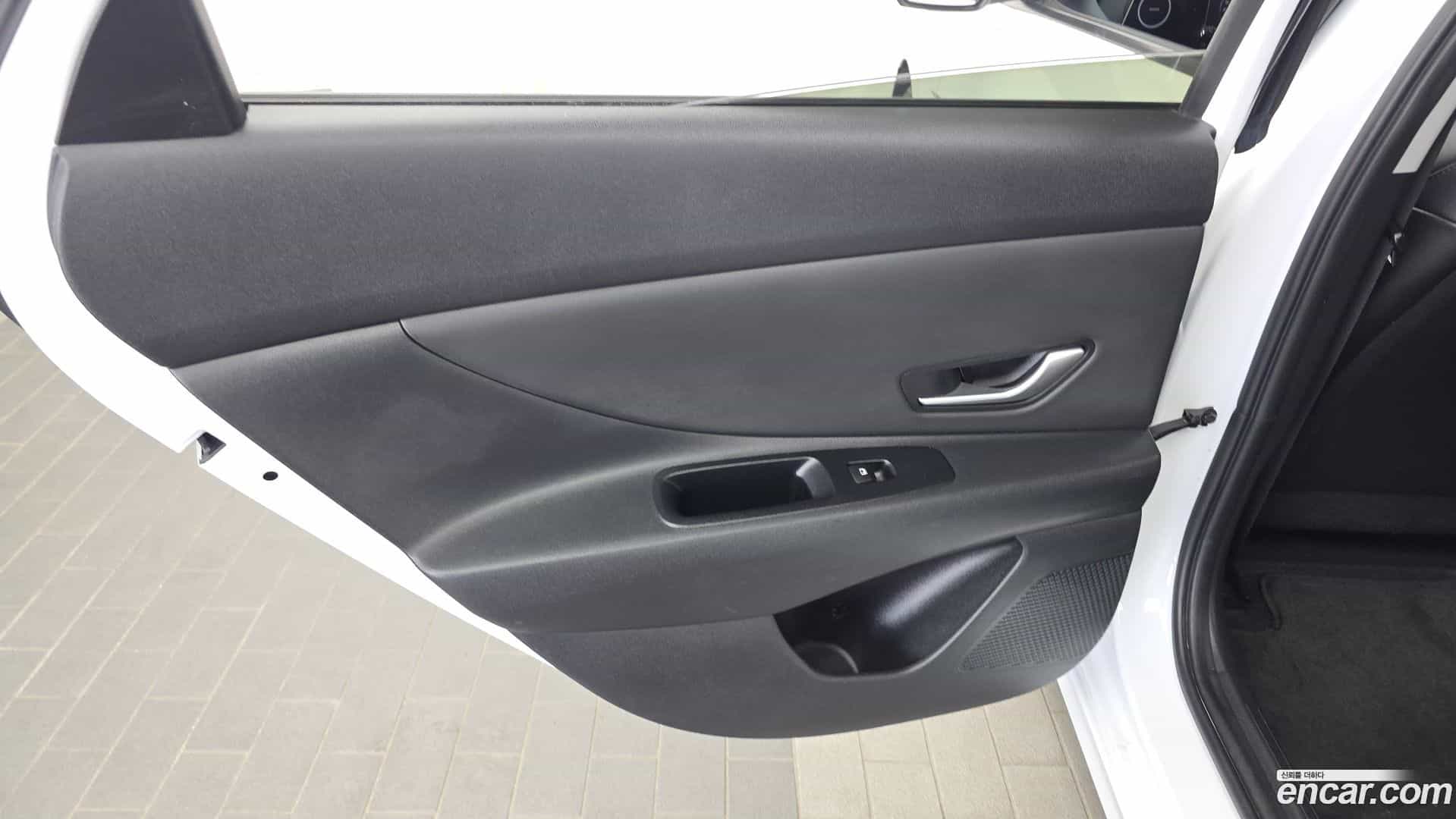 AVANTE Hyundai 2022.8-INNER-035