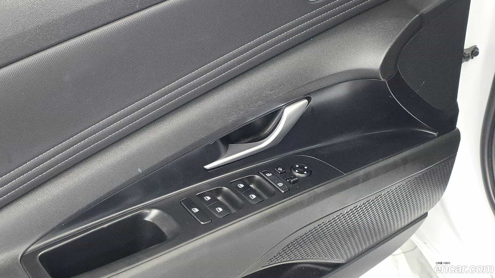 AVANTE Hyundai 2022.8-OPTION-041