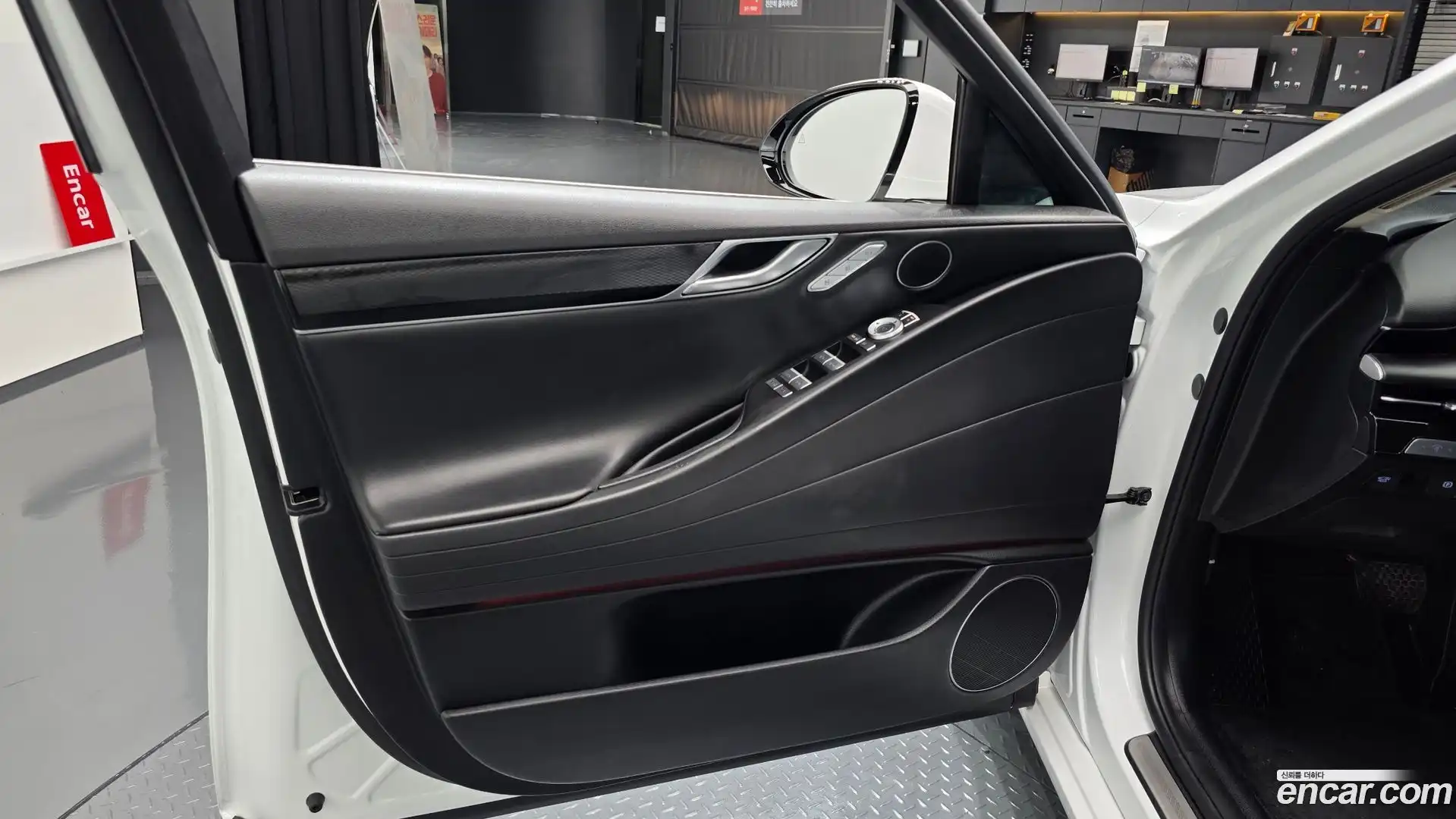G80 Genesis 2024.3-INNER-034