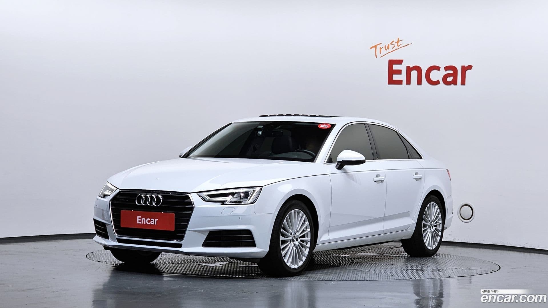 Main__Slider__Photo:A4 Audi 2019.11-0