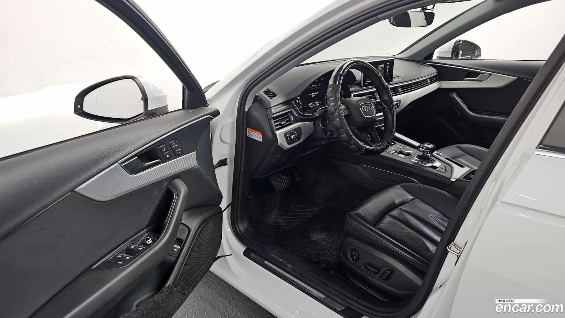 A4 Audi 2019.11-INNER-010