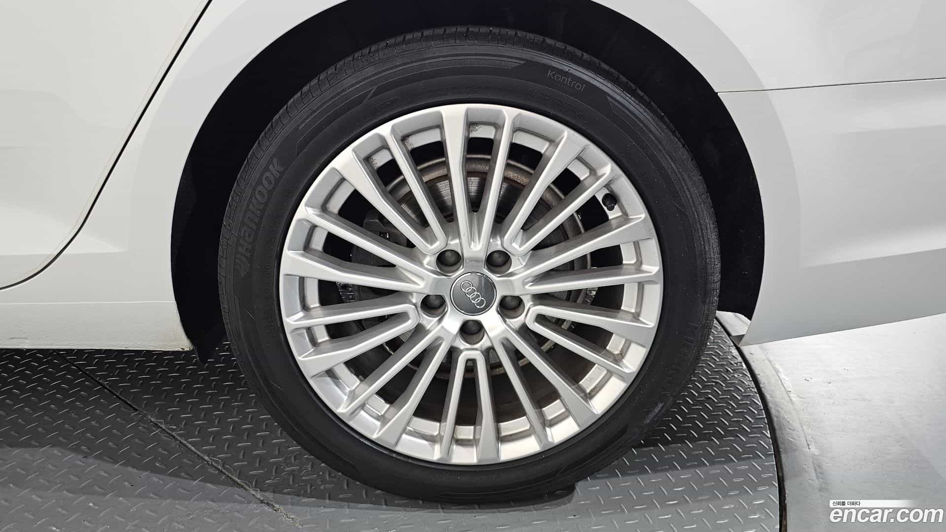 A4 Audi 2019.11-OUTER-031