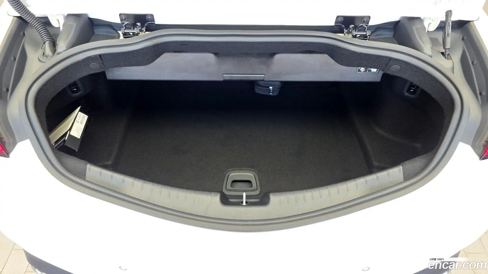 CLE-Class Mercedes-Benz 2024.10-OPTION-024