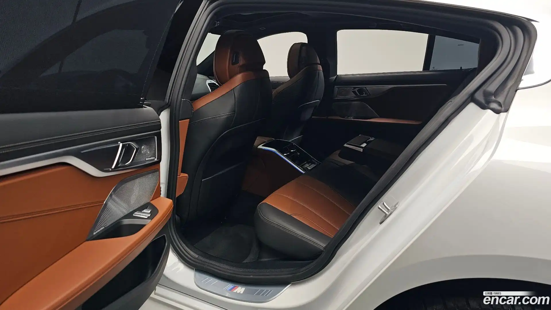 8-Series BMW 2024.8-OPTION-015