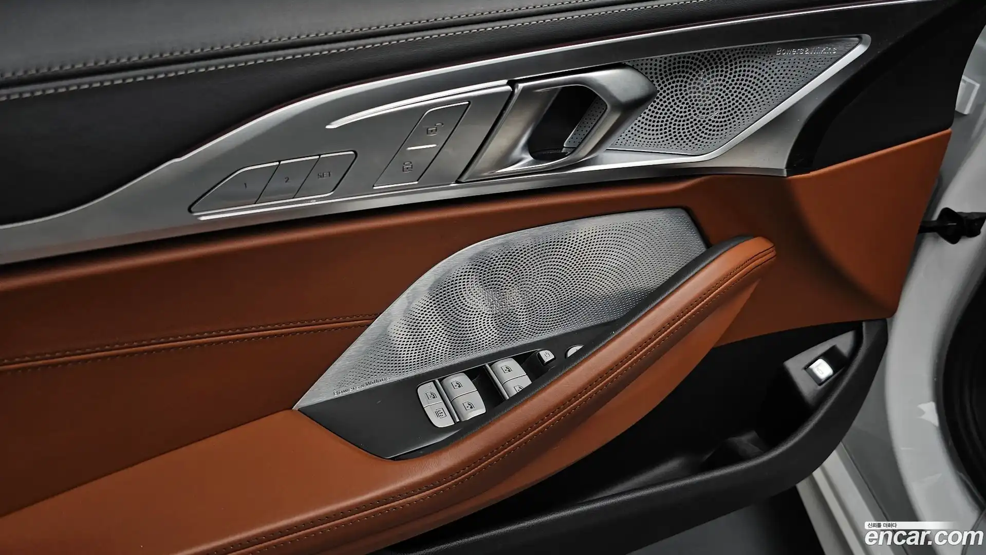 8-Series BMW 2024.8-OPTION-021