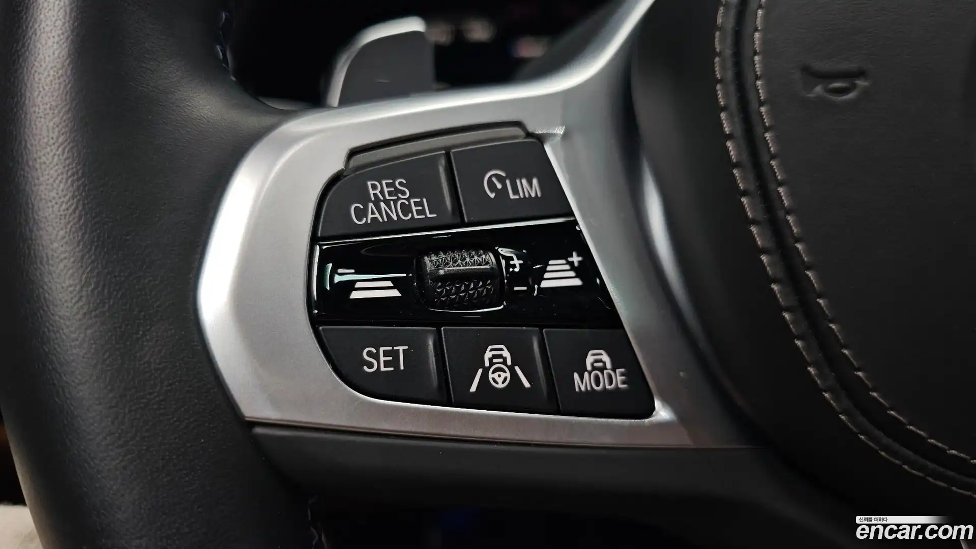 8-Series BMW 2024.8-OPTION-045