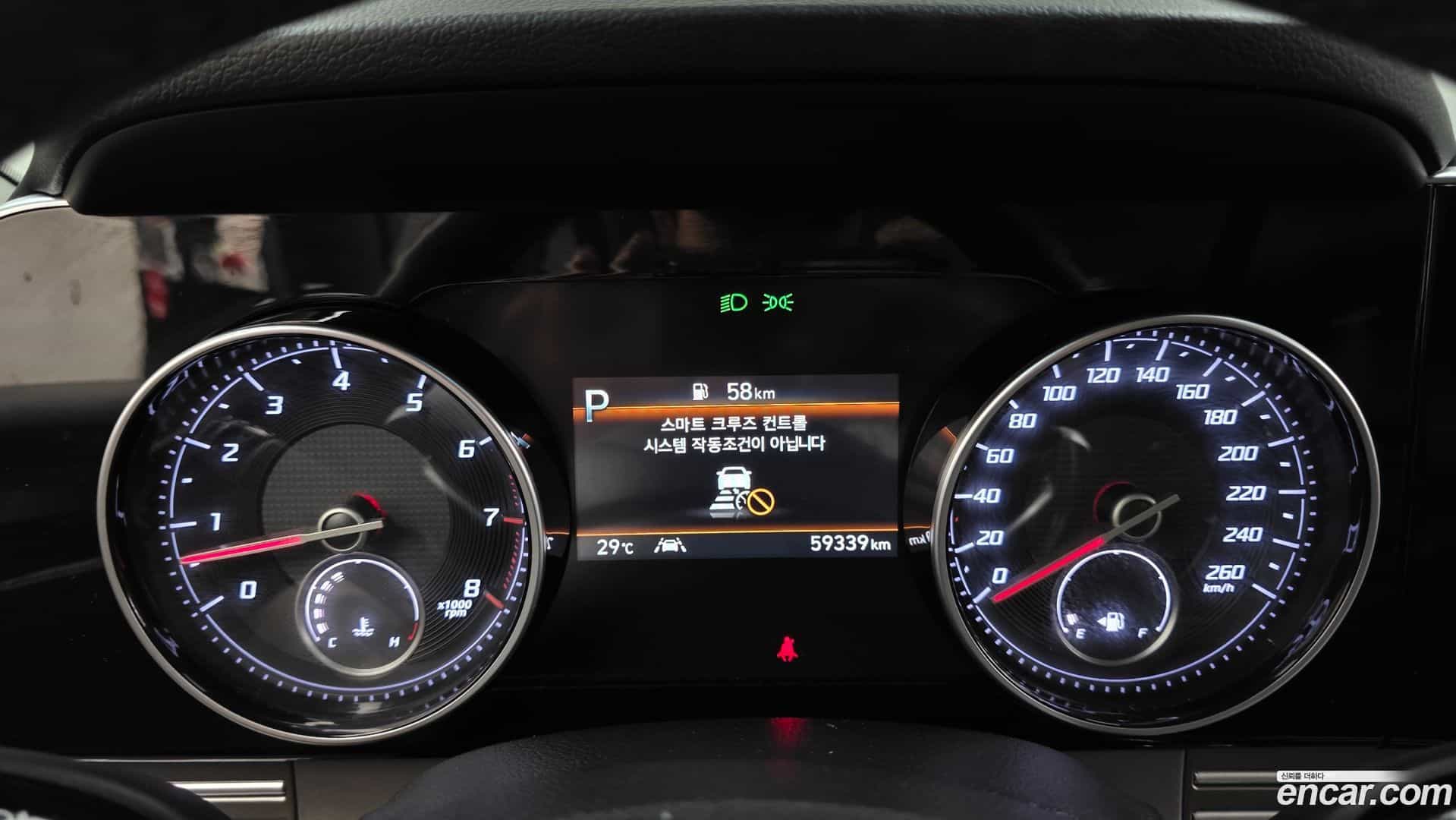 Grandeur Hyundai 2021.11-INNER-008