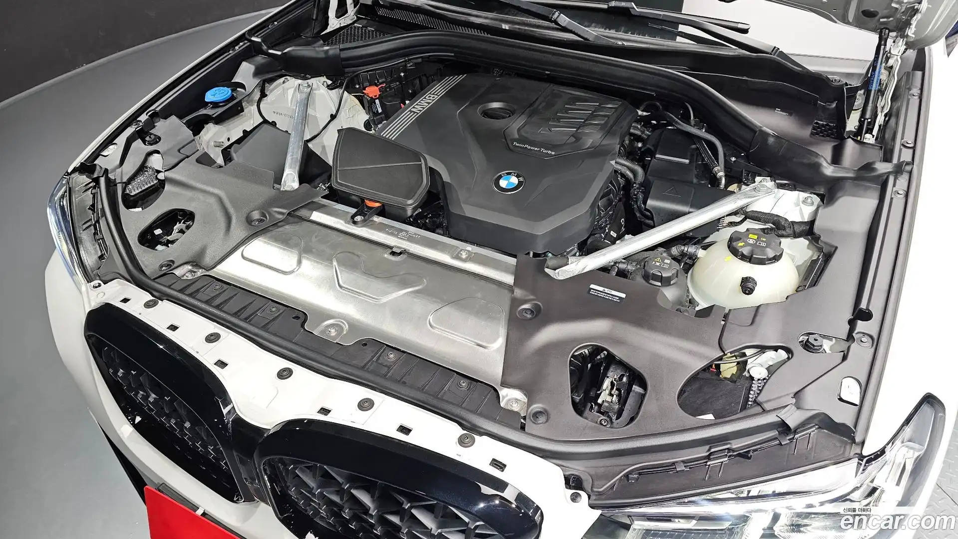 X4 BMW 2025.10-OUTER-006