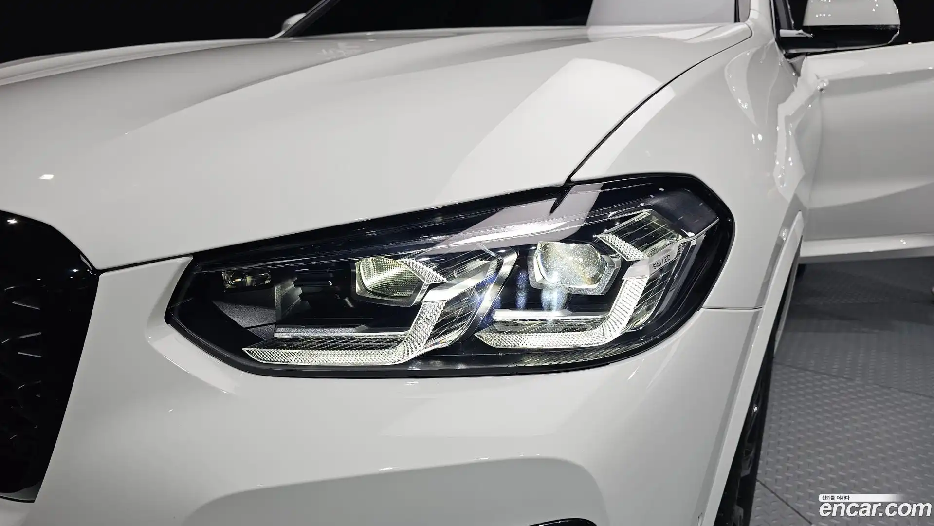 X4 BMW 2025.10-OUTER-032