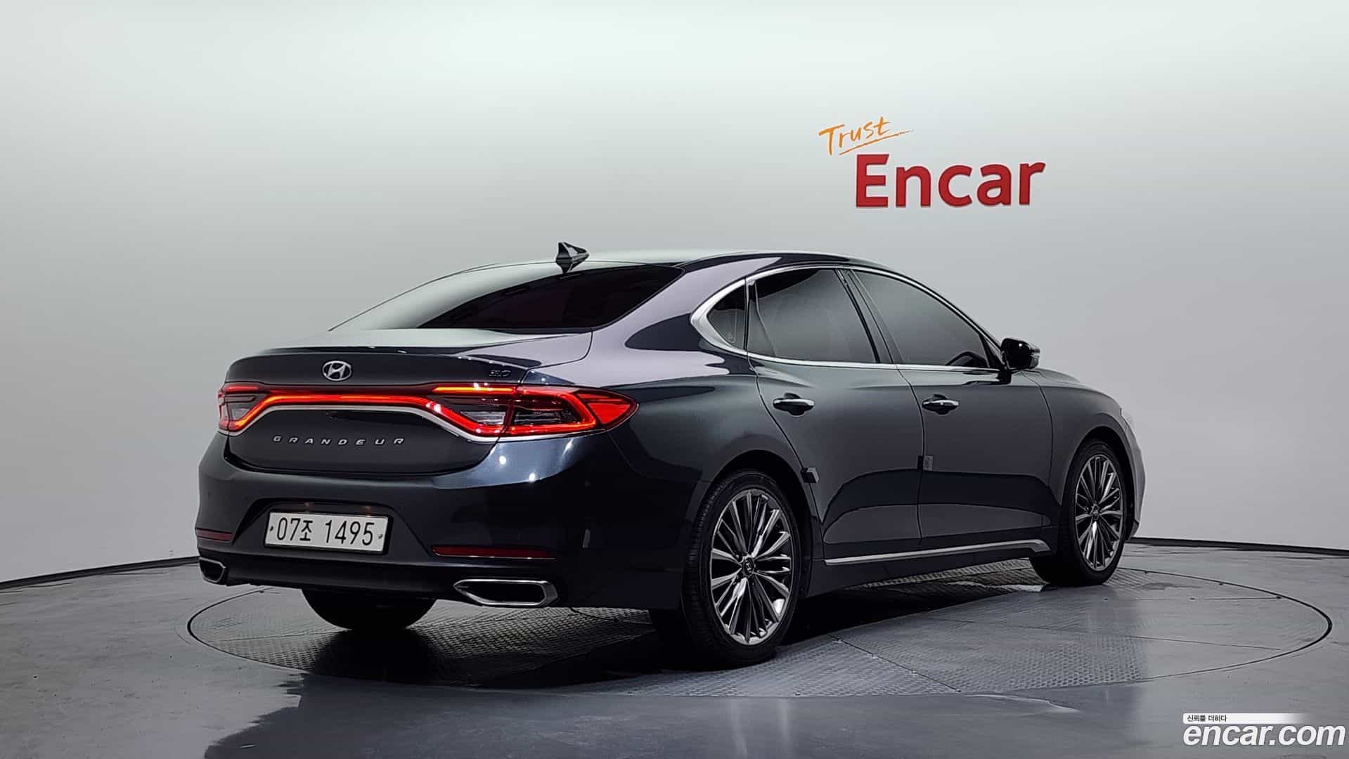 Grandeur Hyundai 2017.8-OUTER-002