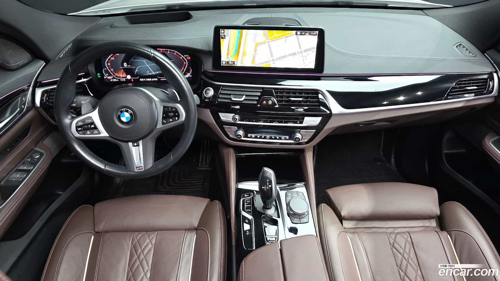 Gran Turismo BMW 2023.8-INNER-007