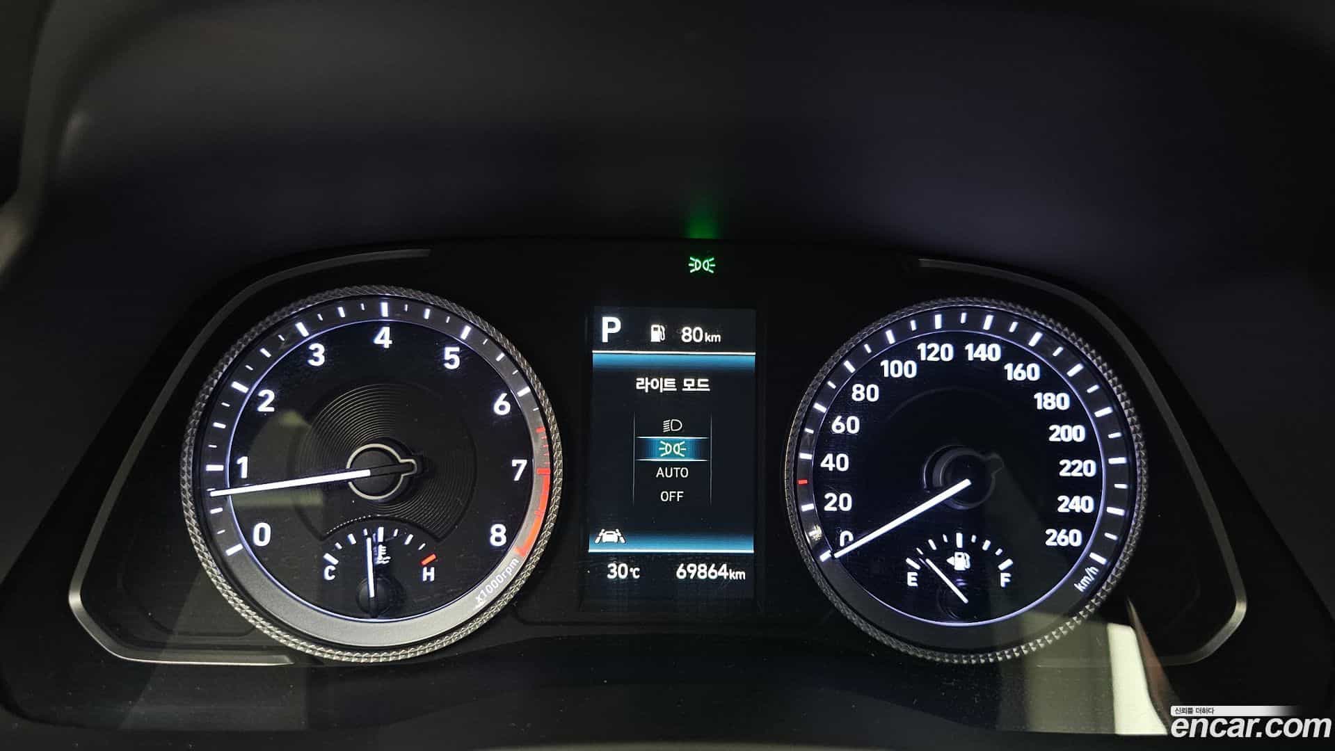 Sonata Hyundai 2022.1-INNER-008