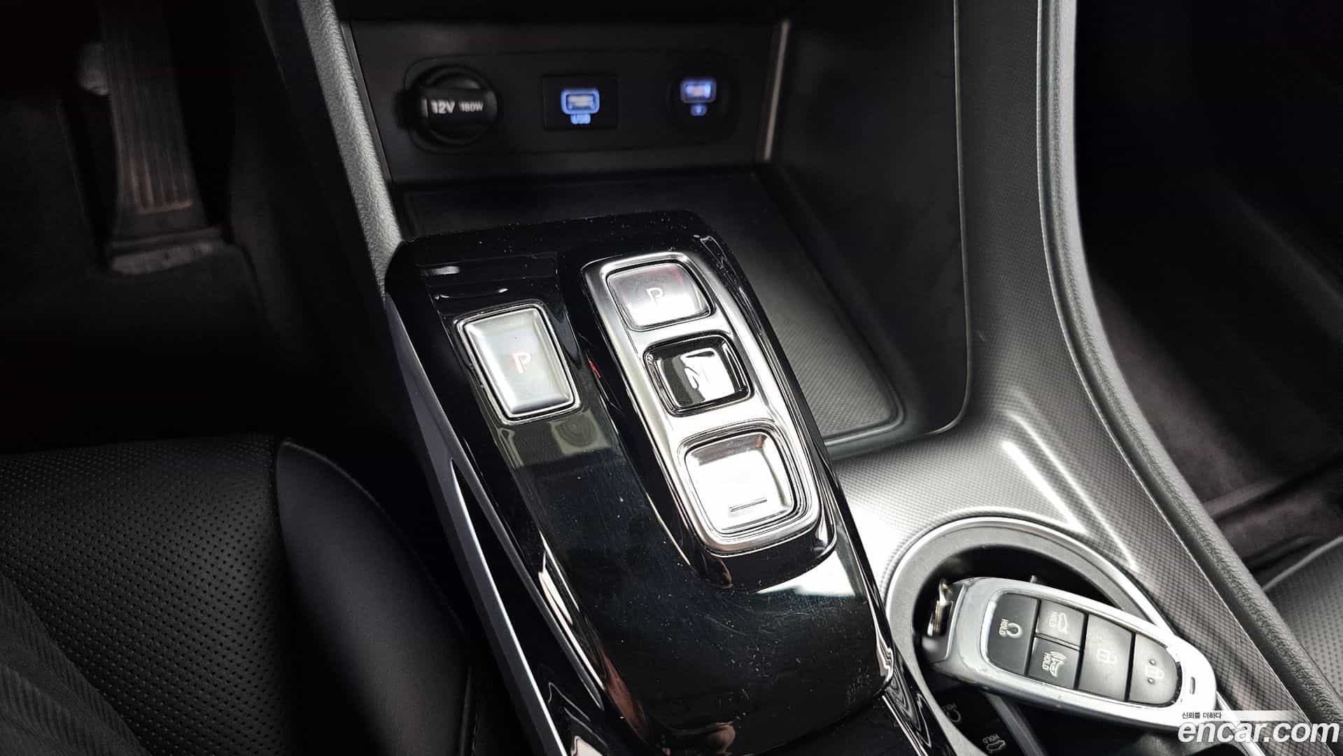 Sonata Hyundai 2022.1-INNER-009
