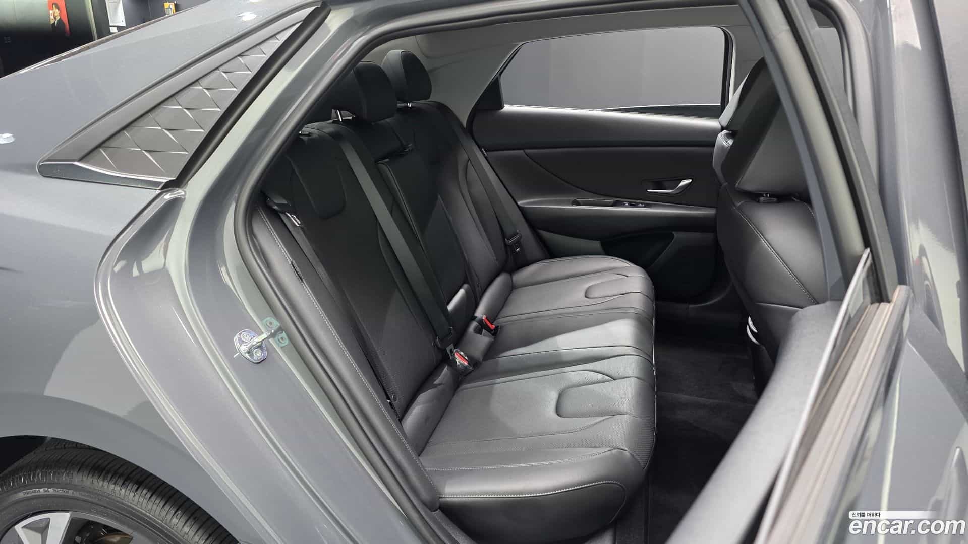 AVANTE Hyundai 2024.6-OPTION-015