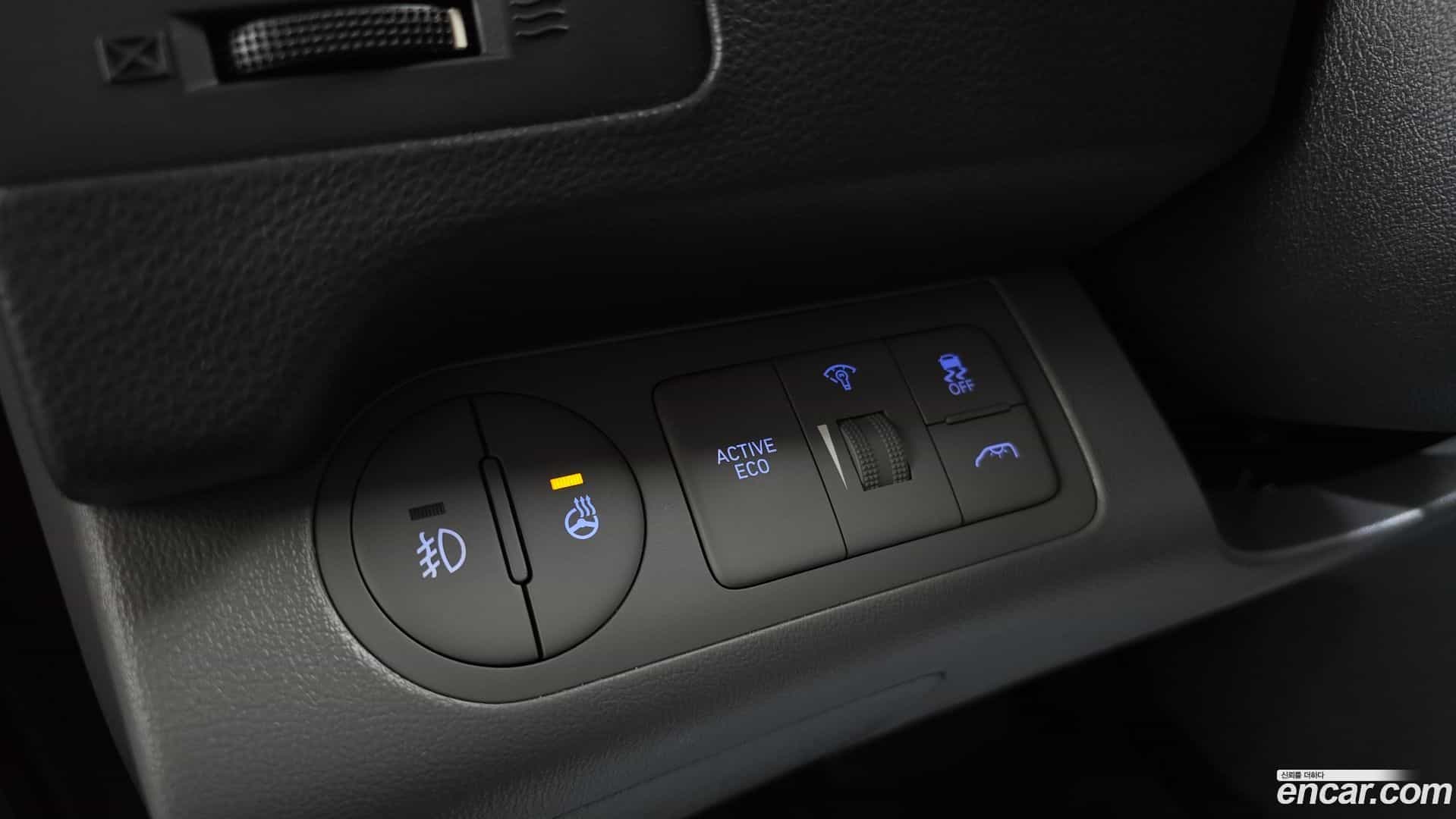 Starex Hyundai 2020.9-OPTION-024