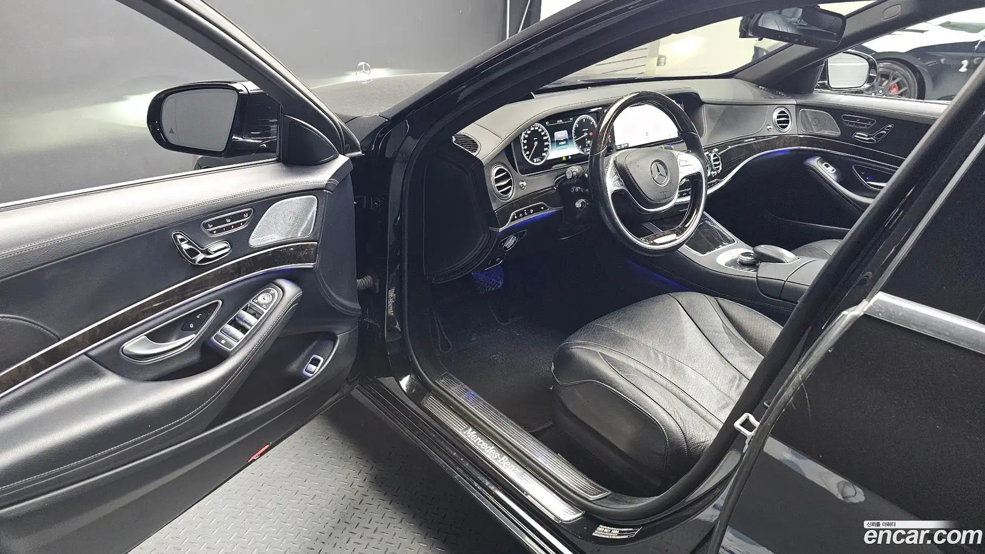 S-Class Mercedes-Benz 2015.10-INNER-010